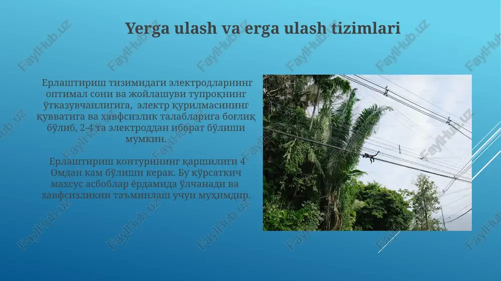 zishda yer osti kanallaridan foydalanish 20-30 sm chuqurlikda amalga oshiriladi va standartga muvofiq 1,5 metr oralig'ida joylashtiriladi. kabel liniyalarini o'rnatishga tayyorgarlik kabel liniyasining uzunligi va diametriga qarab, kerakli miqdordagi kabel, armatura va boshqa materiallarni hisoblash va yetkazib berishni ta'minlash, kamida 10% zahira hisobga olinishi lozim. qurilish maydonchasida xavfsizlik choralari ko'rish muhim, buning uchun 50 metr radiusda xavfsizlik belgilarini o'rnatish va ishchilarni himoya vositalari bilan ta'minlash kerak. himoya qoplamalari va qopqoqlarni o'rnatish qopqoqlarni o'rnatishdan oldin, kabel liniyasi trassasining chuqurligi va tuproq tuzilmasi tekshirilib, kamida 30 sm chuqurlikda qattiq asos tayyorlanishi shart. kabel qopqoqlari metall yoki yuqori zichlikdagi polimerlardan tayyorlanib, o'rtacha 5-7 kg og'irlikda bo'lishi va suv o'tkazmaydigan hermetizatsiya xususiyatlariga ega bo'lishi zarur. e'tiboringiz uchun rahmat @taqdimot_robot image1.jpg image2.jpg image3.jpg image4.jpg image5.jpg image6.jpg image7.jpg image8.jpg image9.jpg image10.jpg image11.jpg image12.jpg