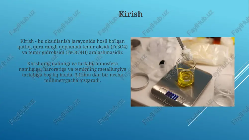 ishishga asoslangan. ekivalentlik nuqtasi, titrlashning muhim nuqtasidir. bunda titrant qo'shilishi analizatning barcha miqdori bilan reaksiyaga kirishib tugaydi, aniq konsentratsiyani hisoblash imkonini beradi. kalorimetriya: issiqlik o'lchovlari kalorimetriya kimyoviy reaksiyalar yoki fizikaviy o'zgarishlar davomida yutilgan yoki ajralib chiqqan issiqlik miqdorini aniqlash uchun mo'ljallangan. uning asosiy maqsadi issiqlik sig'imi (j/k) kabi termodinamik xususiyatlarni aniqlashdir. kalorimetriya turli xil kalorimetrlardan foydalanadi, masalan, bomba kalorimetri, doimiy hajmda yonish issiqligini o'lchash uchun ishlatiladi. adiabatik kalorimetr issiqlik almashinuvini minimallashtirish orqali aniqlikka erishadi. elektrokimyoviy o'lchovlar elektrokimyoviy o'lchovlar elektrolit eritmasidagi ion konsentratsiyasini aniqlash uchun ishlatiladigan, masalan, ph metr yordamida vodorod ionlarining faolligini o'lchash kabi potensialni o'lchashga asoslangan usuldir. konduktometriya usuli eritmadagi ionlarning miqdoriga bog'liq bo'lgan elektr o'tkazuvchanligini o'lchashga asoslangan bo'lib, 1 m kcl eritmasi standart sifatida ishlatiladi. o'lchov natijalarining tahlili va xatoliklar o'lchov natijalarini tahlil qilishda o'rtacha qiymatni hisoblash standart usuldir; bu o'lchov xatoliklarini kamaytirishga yordam beradi va aniqlikni oshiradi. sizning xatoliklaringizni aniqlash uchun dispersiya (σ^2) va standart chetlanish (σ) …