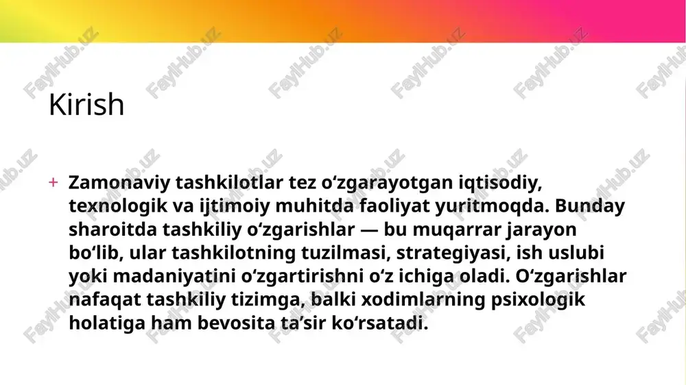 lgan ish sharoitlari orqali xodimlarga amaliy yordam berish. samarali boshqaruv — bu faqat buyruq berish emas, balki xodimlar bilan hamkorlikda o‘zgarishlarni boshqarish san’atidir. xulosa tashkiliy o‘zgarishlar har qanday tashkilot hayotining ajralmas qismidir. biroq bu jarayon faqat strukturaviy emas, balki insoniy omillar bilan ham chambarchas bog‘liq. xodimlarning psixologik moslashuvi — o‘zgarishlarning muvaffaqiyatli amalga oshirilishi uchun muhim shartdir. quyidagi xulosalar e’tiborga loyiq: - o‘zgarishlar xodimlarda stress, motivatsiya pasayishi va qarshilik keltirib chiqarishi mumkin. - psixologik moslashuv bosqichma-bosqich kechadi va har bir xodimda individual tarzda namoyon bo‘ladi. - tashkilot tomonidan qo‘llab-quvvatlovchi strategiyalar — ochiq kommunikatsiya, treninglar, rahbarlik yondashuvi — moslashuvni yengillashtiradi. - samarali boshqaruv orqali xodimlar salohiyati saqlanadi, o‘zgarishlar esa rivojlanish omiliga aylanadi. shunday qilib, o‘zgarishlarni insoniy nuqtai nazardan boshqarish — tashkilotning barqarorligi va kelajakdagi muvaffaqiyatining kalitidir. 📚 foydalanilgan adabiyotlar 1. mehnat va tashkiliy psixologiya — ish joyidagi xatti-harakatlar, motivatsiya va ruhiy salomatlikni o‘rganadi. manba: ifazo.uz 2. boshqaruv psixologiyasi — rahbar-xodim munosabatlari, nizoli …