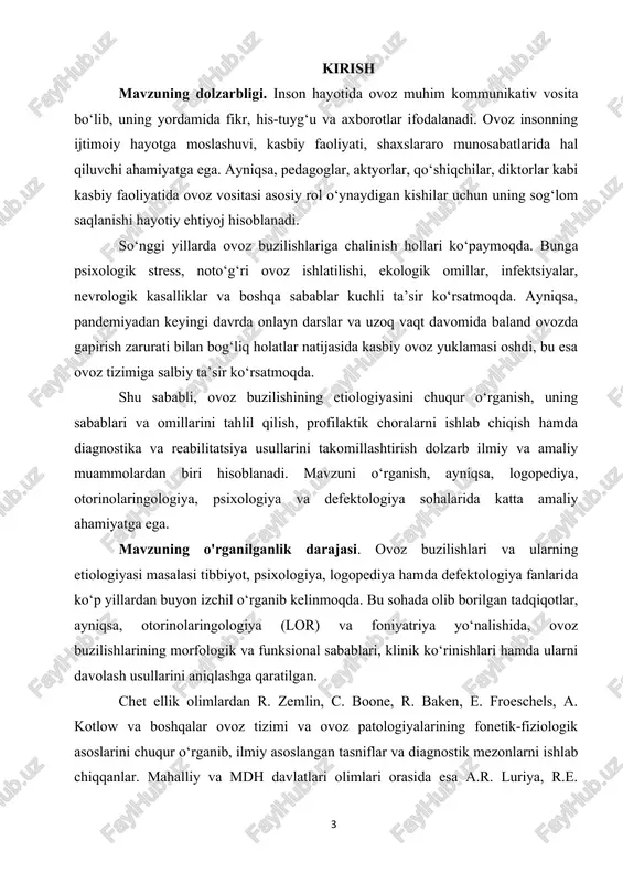 diagnostika va reabilitatsiya jarayonlaridagi ahamiyatini yoritishdan iborat. bu jarayonda zamonaviy ilmiy adabiyotlar va tadqiqotlar asosida ovoz buzilishlariga olib keluvchi omillar va mexanizmlar chuqur o'rganiladi. kurs ishining vazifalari: 1. nazariy adabiyotlarni o'rganish; 2. ovoz buzilishi tushunchasini aniqlash; 3. etiologik omillarni tasniflash; 4. ta'sir mexanizmlarini tahlil qilish; 5. diagnostika usullarini ko'rib chiqish. kurs ishining tarkibi. ish kirish, 2 bob, xulosa va foydalanilgan adabiyotlar ro‘yxatidan iborat. i bob. ovoz fiziologiyasi va ovoz buzilishlarining umumiy tavsifi 1.1. ovoz hosil bo‘lishining anatomo-fiziologik asoslari ovoz inson hayotida asosiy kommunikativ vosita bo‘lib, uning yordamida inson o‘z fikri, his-tuyg‘ulari, ehtiyojlari va axborotlarini atrofdagilarga yetkazadi. ovoz fiziologiyasi bir necha murakkab biologik va fiziologik tizimlarning uyg‘un faoliyatiga asoslangan. ovoz hosil bo‘lishi jarayoni asosan uch bosqichda amalga oshadi: nafas olish (rezonator tayyorgarligi), tovush hosil qilish (fonatsiya) va tovushning modulyatsiyasi (artikulyatsiya va rezonans). ovozning paydo bo‘lishida eng muhim rolni tovush bog‘lamlari bajaradi. ular hiqildoq (laring) ichida joylashgan bo‘lib, nafas chiqarishda havo oqimi …