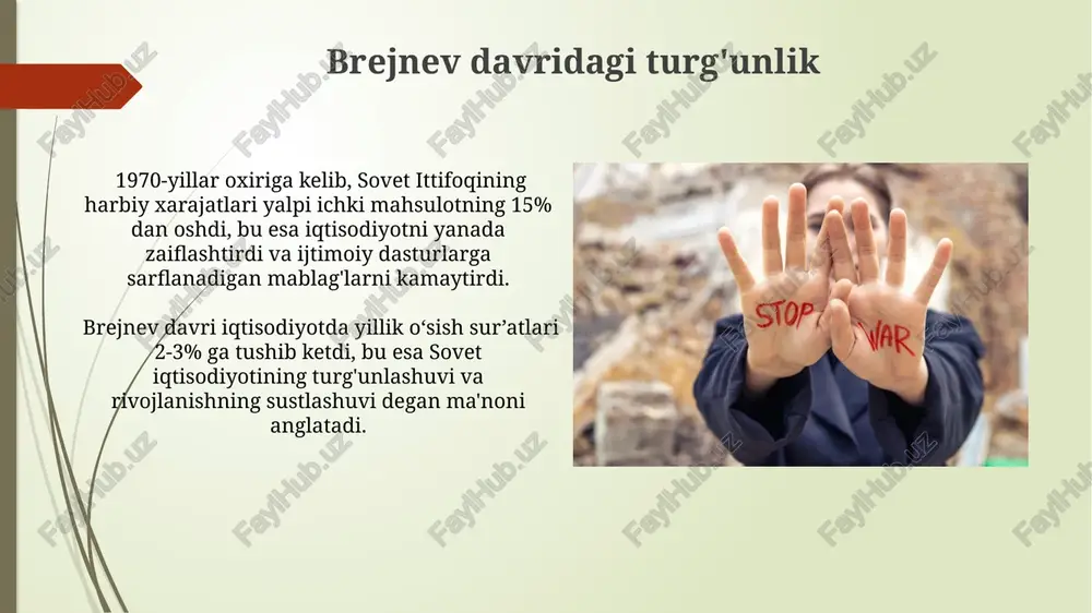 1985 yilda gorbachevning hukumatga kelishi bilan boshlangan perestroyka siyosati iqtisodiy tuzumdagi markazlashtirishga qarshi kurash, xususiy tadbirkorlikka ruxsat berish va qishloq xo'jaligidagi o'zgarishlarni o'z ichiga oldi. e'tiboringiz uchun rahmat @taqdimot_robot image1.jpg image2.jpg image3.jpg image4.jpg image5.jpg image6.jpg image7.jpg image8.jpg image9.jpg