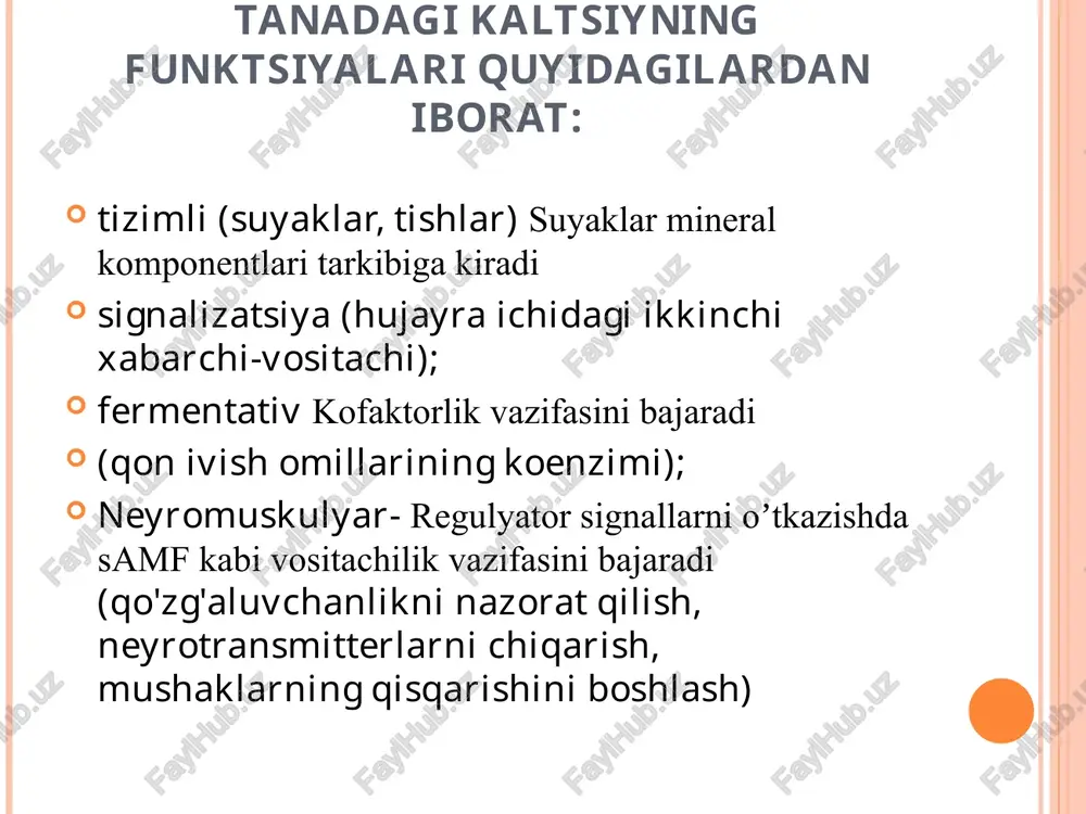 hakllanishi k vitaminiga bog'liq. oziq-ovqatlarda kaltsiy asosan kaltsiy fosfat shaklida bo'lib, u tanaga kiradi. tabiatda kaltsiy karbonat, oksalat, tartrat, fitik kislota (don tarkibida) shaklida bo'ladi. kaltsiy fosfatning eruvchanligini oshirish darajasiga ko'ra shakllari quyidagicha joylashtirilgan: ca3(po4)2>cahpo4>ca(h2po4) 2 bolalarda (kattalar bilan solishtirganda), homilador ayollarda va emizikli ayollarda kaltsiyning so'rilish nisbati sezilarli. kaltsiyning so'rilishi yoshi bilan, d vitamini yetishmovchiligi bilan kamayadi. qon plazmasida kaltsiy qon plazmasida oqsil bilan bog'langan (diffuziyalanmagan) kaltsiy (0,9 mmol/l) va tarqaladigan: ionlangan (1,1-1,4 mmol/l) va ionlashtirilmagan (0,35 mmol/l) fraktsiyalari mavjud. biologik faol ionlangan kaltsiy bo'lib, u membranalar orqali hujayralarga kiradi, ionlashtirilmagan shakli oqsillar (albumin), uglevodlar va boshqa birikmalar bilan bog'liq. hujayralar ichida erkin kaltsiy kontsentratsiyasi past bo'ladi. shunday qilib, eritrotsitlar sitoplazmasidagi ca2+ ionlarining umumiy konsentratsiyasi taxminan 3 mkm ni tashkil qiladi, shundan 1 mkm dan kamrog'i erkin ionlardir. kaltsiy ionlarining membrananing qarama-qarshi tomonlarida (102 dan 105 gacha) kontsentratsiya gradienti kaltsiy pompasi tomonidan saqlanadi. ca2+ ionlari vositasida modda almashinuvining boshqarilish …