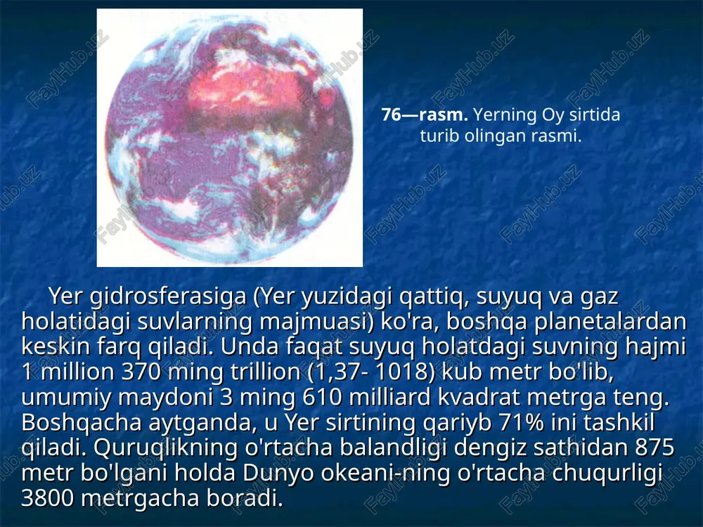 markaziga tomon ortib borib, mantiyaning quyi chegarasida, kelvin shkalasida 5000 gradusgacha, markazda esa taxminan 10000 gradusgacha boradi. yer gigant magnit bo'lib, uni kompas strelkasining planetamiz magnit maydoni kuch chiziqlariga parallel turish uchun intilishidan bilish mumkin. qizig'i shundaki, geomagnit qutblar geografik yer qutblari bilan ustma-ust tushmaydi. shimoliy geomagnit qutbning geografik kengligi 78°5', uzunligi esa 290° sharqiy uzunlikni tashkil qiladi. 43oshqacha aytganda, geomagnit o'q yer o'qiga ll,5°li burchak ostida yotadi. geomagnit maydonining kuchlanganligi ekvatordan qutbga tomon 0,25—0,35 dan 0,6-0,7 e ga qadar ortadi. yer atrofi fazosi geomagnit maydoni yer magnitosferasi deyiladi. bu sfera yer o'qiga nisbatan simmetrik bo'lmaydi. magnitosfera yerning kunduzgi tomonida «siqilgan» holda bo'lib, 8—14 yer radiu-sicha masofaga cho'zilgani holda, tungi tomonida planetamizni «magnit dumi» bir necha yuz ming kilometrgacha cho'ziladi (78- rasm) oxirgi yillarda planetamiz osmon jismlarining ajralmas qismi sifatida aktiv o'rganilayotganiga qaramay, hali unga tegishli muam-molar qo'shni planetalarnikidan kam emas. ayniqsa, uning bag'ri haqidagi ma'lumotimiz hali juda «kambag'al» hisoblanadi. …
