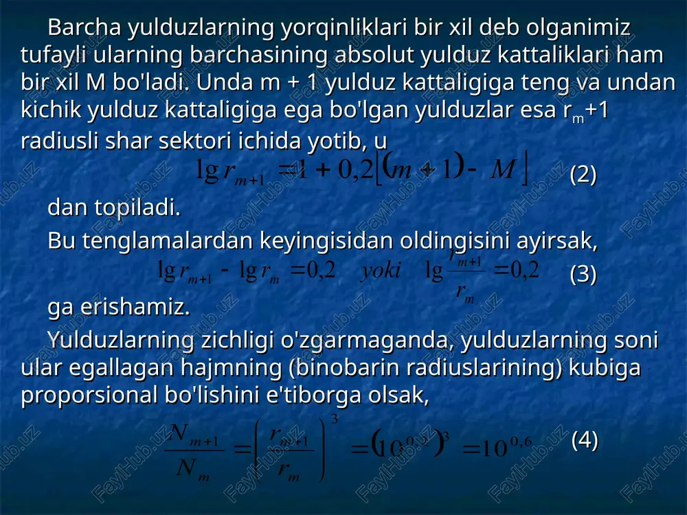 qismini tashkil etishini hisobga oladigan yorqinlik funksiyasi f (m) deb ataluvchi kattalik kiritiladi. agar yorqinlik funksiyasi ma'lum bo'lsa, u holda turli masofalarda yulduzlarning zichligini hisoblash masalasi ma'lum qiyinchiliklarga qaramay, hal qilsa bo'ladigan masalalardan hisoblanadi. amalda bu masala yetarlicha hal qilingan bo'lib, galaktikamiz uning ekvator tekisligiga (somon yo'li tekisligiga) nisbatan simmet-rik ko'rinishdagi qutblari bo'yicha siqilgan ko'rinishga ega ekanligi oshkor bo'ladi. galaktikamiz markazi, quyosh sistemasida qaral-ganda, oldin aytganimizdek, qavs yulduz turkumida proyeksiya-lanadi. uning ekvatorial koordinatalari α = 17h40m va δ = 29° ni tashkil etadi. galaktika markaziga yaqinlashgan sayin yulduzlarning zichligi orta boradi. shunday qilib, galaktikamizda yulduzlarning zichligi uning ekvator tekisligi va markaziga tomon ortib borish tendensiyasiga ega. yulduzlar zichligini uning keskin kamayadigan masofalarida hamda quyosh atrofi sohasida aniqlash, galaktikamizning o'l-chamlari haqida ma'lumot beradi. aniqlanishicha, quyosh galak­tikamiz markazidan taxminan 10 kpk masofada, quyoshdan galak­tikamiz markazidan qarama-qarshi tomonda yotuvchi uning chega-rasigacha masofa esa 5000 pk bilan xarakterlanadi. bundan galaktikamizning diametri 30 kpk atrofida …