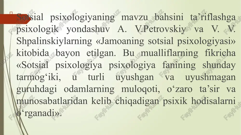 germaniyada shakllandi. undagi asosiy g‘oya shu ediki, ayrim individlardan yuqori turadigan ruh mavjud bo‘lib, bu ruh o‘zidan ham yuqori turadigan ilohiy yaxlitlikka bo‘ysunadi. bu ilohiy yaxlitlik esa xalq yoki millatdir. ayrim individlar ana shu yaxlitlikning bo‘laklari bo‘lib, ular bu ruhga bo‘ysunadilar. ya’ni, shaxs bilan jamiyat o‘rtasidagi qarama-qarshilik muammosi jamiyat foydasiga hal qilinadi. bu nazariyaning tarixiy-mafkuraviy asosi bo‘lib gegel falsafasi va nemis romantizmi xizmat qilgan. «xalqlar psixologiyasi» iborasi birinchi marta faylasuf m.lasarus hamda tilshunos g.shteyntallarning «xalqlar psixologiyasi to‘g‘risida kirish so‘zi» kitobida ifodalab berilgan: «tarixni yurgizuvchi asosiy kuch bu xalq yoki shu yaxlitlikning ruhi bo‘lib, bu ruh san’atda, dinda, tilda, afsonalarda, an’analarda o‘z aksini topadi. individning ongi shu yaxlitlikning mahsuli bo‘lib, ularning yig‘indisi o‘z navbatida xalq ongini tashkil etadi. xalqlar psixologiyasining vazifasi xalq ruhi mohiyatini o‘rganish, xalq ruhiyati konunlarini ochish, xalq psixologiyasiga oid bo‘lgan o‘ziga xos xususiyatlarning paydo bo‘lishi va yo‘nalishini tushuntirib berishdir». omma psixologiyasi nazariyasi omma psixologiyasi nazariyasi paydo bo‘lishiga tarixiy …