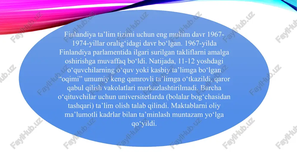 ydi va o‘qituvchilarning o‘quvchilarni hayotga tayyorlashiga to‘liq ishonishadi. ixtiyoriylik – dars jarayonida qay darajada ishtirok etish o‘quvchilar ixtiyorida. o‘qituvchilar o‘quvchilarni darsga qiziqtira olmasalar o‘quvchilar sinfni tark etishi yoki o‘zlari yoqtirgan boshqa biror mashg‘ulot bilan shug‘ullanishlari mumkin mustaqillik – fin ta’lim tizimida o‘qituvchilar o‘quvchilarni imkon qadar o‘zlari bilim va ko‘nikmalarni o‘zlashtirishlari kerakligiga yo‘naltiradi. bilimlarni hayotda qanday tatbiq etish ko‘nikmalari amaliy mashg‘ulotlar yordamida shakllantiriladi. o‘quvchilarning har qanday fikrlari inobatga olinadi va qo‘llab quvvatlanadi. finlyandiyada o‘quvchilar qo‘shimcha darslarga qoldirilmaydi. maktabgacha ta’lim (6 yosh va undan past): 2001-yildan boshlab barcha oilalar uchun maktabgacha ta’lim muassasalarida tahsil olish imkoniyati berildi. natijada taxminan 96% bolalarning maktabgacha ta’lim muassasalariga borishiga erishildi. maktabgacha ta’lim muassasasi pedagogo‘qituvchilari kamida bakalavr darajasiga ega bo‘lishi shart qilindi. baholar faqat o‘quvchining o‘ziga ko‘rsatiladi. baholash tizimi 10 ballik. lekin 3-sinfgacha o‘quvchilar baholanmaydilar. 3-sinfdan keyin o‘quvchilar 10 ballik tizimda baholanadilar. past baho uchun tanbeh berilmaydi. baho - faqat motivasiya vositasi sifatida qaraladi. maktab formasi yo‘q. …