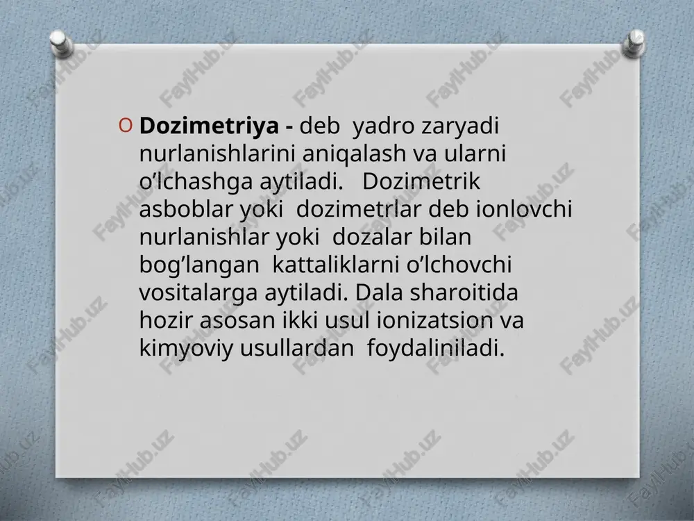 ali asbob. 1-o’lchash pulti, 2- birlashtiruvchi kabel, 3- ko’rsatkichlarni o’chirish knopkasi, 4- poddiapazonlarni o’zgartiruvchi dasta, 5- mikroampyermetr, 6- asbob g’ilofning qopqog’i, 7- obyektlarda ruxsat etilgan dozalar jadvali, 8- detektorlovchi blok, 9- asbobni tekshirish uchun ishlatiladigan nurlanish manbai, 10- detektorlovchi blokda o’rnatilgan ekran, 11- mikroampyermetrni yoritish uchun tumbler, 12- uzaytirgich dasta, 13- telefonlar, 14- charm o’rnida ishlatiladigan materialdan kilingan g’ilof. pult plastmassadan yasalib, uning yuqori qismiga mikroampermetr, poddiapozonlar pereklyuchateli, boshqarish dastalari joylashtirilgan. asbob korpusining pastki qismida quruq elementlarni joylashtiradigan bo’lim bor. zond silindr shaklida bo’lib, korpusi sirtida ekrani bor, u burab ochiladi va «g», «b», «k» harflari bilan belgilanadi. korpus sirtidagi «g» harfi zonddagi belgi bilan to’g’rilanganda gamma-nurlanish aniqlandi. «b» harfi bilan belgi to’g’rilanganda zonddagi teshik ochiladi va beta nurlanish aniqlanadi, «k» harfi zonddagi belgiga to’g’rilanganda korpus sirtiga o’rnatilgan radioaktiv modda strontsiy teshik bilan ro’para bo’ladi, bu holatda asbobning ishga yaroqliligi tekshirilib ko’riladi (“k”-kontrol – nazorat). zond bilan zararlangan joylarda uzoq …