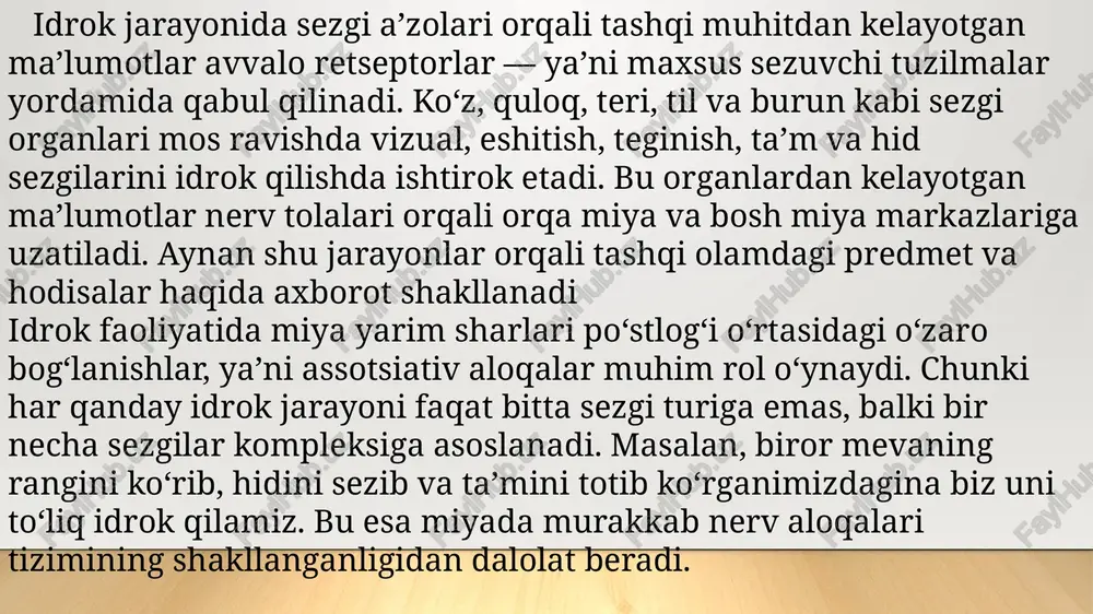 arayonlar — xotira, tafakkur, e’tibor, his-tuyg‘ular va nutq bilan uzviy bog‘liq holda amal qiladi. bu jarayonlar o‘rtasidagi o‘zaro ta’sir psixik faoliyatning yaxlitligini, butunliginini ta’minlaydi. idrokning xotira bilan aloqasi ham nihoyatda muhim. inson ilgari ko‘rgan, eshitgan yoki his qilgan narsalarni tanib olish orqali idrok jarayonini tezlashtiradi. masalan, tanish bir insonni ko‘rganimizda, uni darhol idrok qilish xotira orqali yuzaga keladi. demak, idrok — bu nafaqat hozirgi lahzani qamrab oluvchi jarayon, balki avvalgi tajribalarga tayanadigan faoliyat hamdir. idrok va tafakkur o‘rtasidagi aloqalari bu yangi bilimlarni hosil qilish, analiz va sintez qilish, umumlashtirish va muammolarni hal qilish jarayonidir. idrok esa bu tafakkur uchun zarur bo‘lgan vizual va hissiy axborotni yetkazib beradi. misol uchun, biror hodisani idrok qilganimizdan so‘ng uni tahlil qilish, sabab va oqibatlarini aniqlash tafakkur orqali amalga oshadi idrok va nutq o‘rtasida ham bevosita aloqadorlik mavjud. nutq orqali inson idrok qilgan obrazlarni ifodalaydi, ularni nomlaydi, tasvirlaydi va boshqalar bilan bo‘lishadi. nutq vositasida idrok …