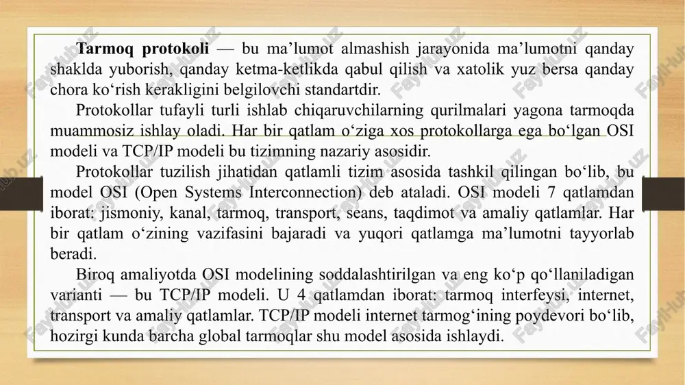 olining soddalashtirilgan varianti hisoblanadi. udp’da ma’lumotlar “datagramma” shaklida yuboriladi, ya’ni har bir paket mustaqil ravishda jo‘natiladi va ular orasidagi tartib saqlanmaydi. udp protokoli xatoliklarni tekshirmaydi, paketlar ketma-ketligini kafolatlamaydi va qabul qilinganligini tasdiqlamaydi. shu sababli u tcp kabi ishonchli emas, ammo tezlik jihatidan ustun. tizimda ortiqcha tekshiruvlar va qayta uzatishlar bo‘lmagani sababli, kechikish juda kam bo‘ladi. 2.4-rasm.tcp va udp protokollarining farqlari. 4.ftp (file transfer protocol) ftp fayllarni uzatish uchun ishlatiladigan standart protokoldir. u foydalanuvchilarga serverdan fayl yuklash yoki yuklab olish imkonini beradi. ftp shuningdek, autentifikatsiya talab qiladi, ya’ni foydalanuvchi nomi va parol orqali kirishni talab etadi. ftp ning asosiy afzalliklari: katta hajmdagi fayllarni uzatish imkoniyati. serverdagi fayllarni boshqarish (o‘chirish, o‘zgartirish, nomini o‘zgartirish) qulayligi. turli operatsion tizimlar orasida ham ishlay olishi. ammo kamchiligi ham bor — ma’lumotlar ochiq holda uzatiladi, ya’ni shifrlanmaydi. shu sababli xavfsizlik talab etiladigan tizimlarda sftp (secure ftp) yoki ftps (ftp secure) kabi himoyalangan variantlar qo‘llaniladi. 2.5-rasm.ftp ning ish …