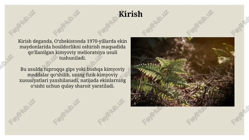 gining oldini oladi va o'sishni ta'minlaydi. o'simliklar va hayvonlarning moslashuvi o'simliklar barglarining qalin kutikulasi suv yo'qotilishini kamaytiradi, ayniqsa qurg'oqchil muhitda, ularning suvni tejash qobiliyatini 60-70% ga oshiradi. cho'l hayvonlari, masalan, tulkilar, issiqni tarqatish uchun katta quloqlarga ega, bu esa ularning tana haroratini 3-5 darajaga pasaytiradi. bionlarning o'zaro ta'siri biomlar o'rtasidagi o'zaro ta'sirlar 10% qoidasiga muvofiq energiya oqimiga ta'sir qiladi, bu esa tropik darajalar bo'ylab biomassa va organizm sonini cheklaydi. biomlarning o'zaro ta'siri muhim biogeokimyoviy aylanishlarga (masalan, uglerod, azot) ta'sir etadi va bu global iqlim naqshlariga ta'sir ko'rsatadi. ekologik muvozanat ekologik muvozanat deganda, biotik va abiotik omillar o'rtasidagi dinamik muvozanat tushuniladi, bu esa biologik xilma-xillikning barqaror saqlanishini ta'minlaydi. ekosistemadagi ekologik muvozanat buzilishi, masalan, bir tur sonining keskin o'zgarishi, oziq-ovqat zanjirlarining uzilishiga va turlarning yo'qolib ketishiga olib kelishi mumkin. inson faoliyatining ta'siri qishloq xo'jaligi intensivligi tuproq eroziyasini 40% ga oshirishi mumkin, bu esa hosildorlikning pasayishiga va o'simliklarning biologik xilma-xilligining yo'qolishiga olib keladi. …