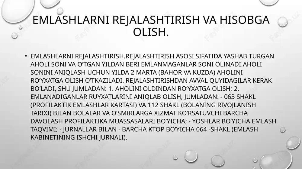 atlarni tashxislash va davolash emlashdan keyin yuz beradigan asoratlarni tashxislash va davolashyuqumli kasalliklar yuqmasligidan saqlovchi vosita sifatida vaktsinalar qoʼllangan dastlabki kunlardanoq emlashning jiddiy kamchiliklari aniqlangan. emlashlarning bir qator hollarda kam samaradorligi bilan birgalikda emlash kishilarda harorat koʼtarilib ketishi barobarida umumiy isitmalash va vaktsina yuborilgan joyda yalligʼlanish hodisalari namoyon boʼladigan holatni keltirib chiqarishi kuzatilgan. emlashda kuzatiladigan bu holatlar emlashdan keyingi reaktsiyalar nomini olgan. ular muayyan bir vaktsinaga xos boʼlgan kechishi, tez va toʼliq qayta rivojlanishi bilan ajralib turadi. ularning jadalligi bir qator omillarga, shu jumladan, preparat dozasiga, yuborish usuliga, emlanayotgan organizmning reaktivlik holatiga bogʼliq boʼladi. emlashdan keyingi reaktsiyalarni emlashdan keyingi asoratlardan, yaʼni odatdagi emlashdan keyingi jarayonga xos boʼlmagan, ammo emlashlarga aloqador boʼlishi shak-shubhasiz yoki shubha tugʼilgan patologik jarayonlardan ajratish lozim. emlash tarixi barchasi emlashlarning emlash taʼsirotlarisiz va asoratlarisiz oʼtkazishga imkon beruvchi vaktsinalarni izlash voqealariga boydir. vaktsinalar ishlab chiqarish turlari ancha vaqt takomillashtirilganiga qaramasdan emlanayotgan bolalarda noxush reaktsiyalar hali ham uchrab turadi. …