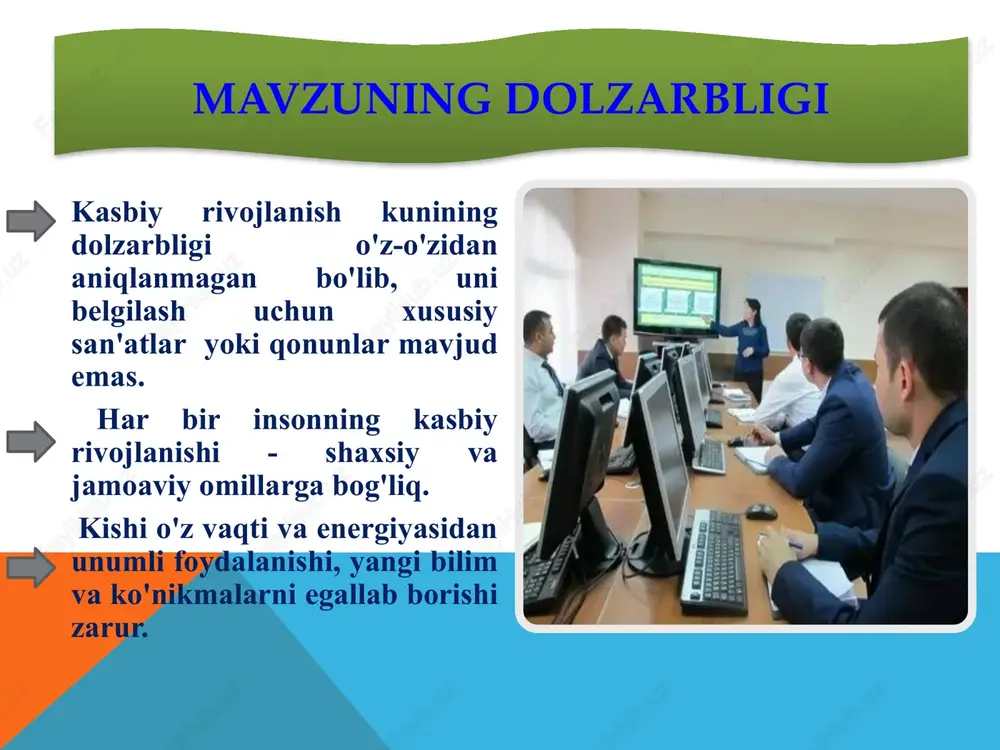 rivojlanish kuni qarorlar bilan tasdiqlab qo’yilganiga qaramay ba’zi pedagog hodimlar kasbiy rivojlanish kunidan oqilona, unumli foydalana olishmadi. ayrim pedagoglar belgilangan o’quvlarga bormay metodik kunga qo’shimcha dam olish kuni sifatida qarash yuzaga keldi. pedagog hodimlar o’zaro fikrlar almashmay qo’yishdi. janubiy koreyada metod kun yani kasbiy rivojlanish uchun muhim bir kun belgilanmagan. lekin pedagoglar oz ustilarida doimiy ishlaydi, ular har doim bo’sh vaqti bo’lishi bilan kutubxonalarga boradi, seminarlarda qatnashadi, loyiha tuzadi va loyiha taqdimotlarida qatnashadi. o’zbekistonda o’qituvchilar o’z ustida ishlashlari uchun ularni rag’batlantirish orqali sog’lom raqobatni yo’lga qo’yish, hamda yetakchi va tajribali o’qituvchilarga loyihalar tuzdirib, o’quv seminarlari va treninglar tashkillab berishni yo’lga qo’yish. o’zbekistonda ta’lim tizimi va o’qtuvchilar tayyorlash sohasida rivojlanishlar davom etmoqda. maktabga yangi ish so’rab kelgan hodimlarni ishga qabul qilishda bir qancha sustkashliklarga yo’l qo’yilmoqda. o’qituvchilar o’rtasida ,,ustoz-shogird” an’anasi yo’lga qo’yilgan. singapur ta’lim tizimi - dunyoda innovatsiyalar sohasidagi eng yuqori darajaga ega mamlakat. singapurda o’qituvchi ishga qabul qilinishidan avval sinov …