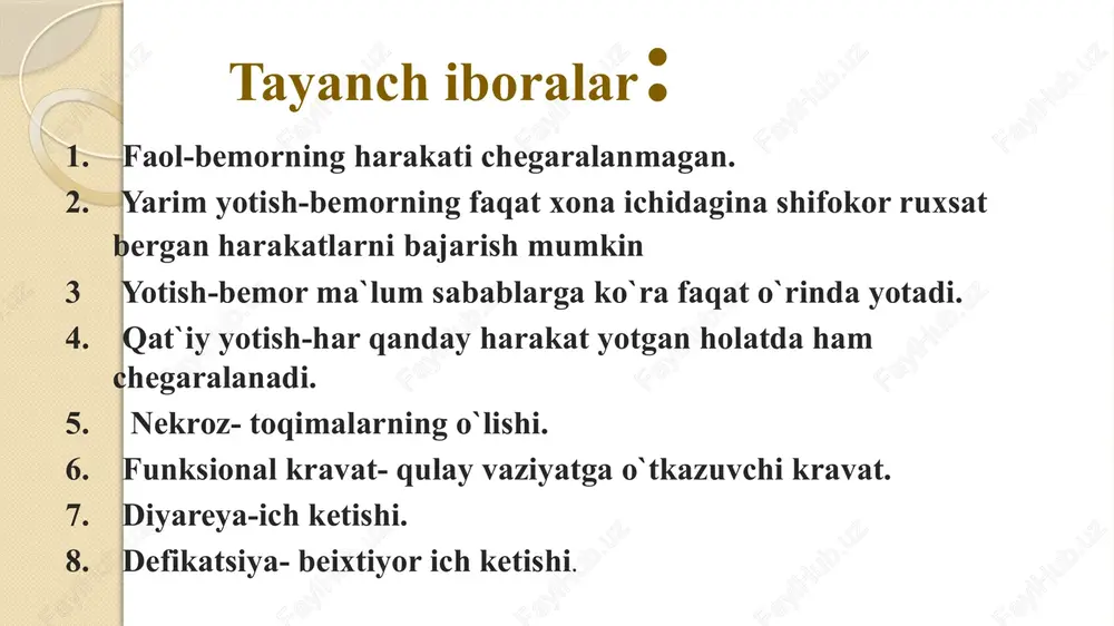ini olish uchun). bemorni sims vaziyatida yotqizish bemor yotgan krovatning bosh tomoni tushiriladi; bemor chalqancha yotqiziladi; bemorni yonboshlatib qo‘yib va qisman (biroz) qorni bilan yotqiziladi (o‘ringa bemor qornining bir qismi tegib turadi); bemor boshiga yostiq qo‘yiladi (bunda uning bo‘yni egilib qolmaydi); bemor yuqorigi qo‘lini 90° burchak ostida tirsakdan va yelkadan buklash uchun qo‘li ostiga yostiq qo‘yiladi, pastki qo‘l bukilmagan holda o‘rinda bo‘ladi (shunda gavdaning to‘g‘ri biomexanikasi saqlanib qoladi) e’tiboringiz uchun raxmat!!! 11 image2.jpeg image3.png image4.png image5.png image6.png image7.png image8.png image9.jpeg image10.jpeg /docprops/thumbnail.jpeg