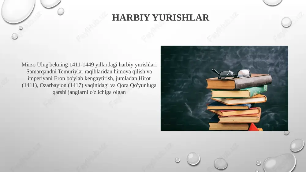 oshirdi ulug'bek rasadxonasi observatoriyaning asosiy asbobi, devor kvadranti, 40 metr uzunlikda bo'lib, burchak o'lchovlarida yuqori aniqlikka erishish uchun innovatsion texnologiyalar qo'llanilgan. ulug'bek jamoasi, mohir astronom va matematiklar bilan birgalikda, samoviy harakatlarni tushunishga katta hissa qo'shgan samarqandda, markaziy osiyodagi muhim ilm-fan va madaniyat markazida joylashgan ulugʻbek rasadxonasi mintaqa va undan tashqaridagi olimlarni oʻziga tortdi. taʼsiri geografik joylashuvdan ancha uzoqqa yetdi; uning kashfiyotlari va yutuqlari islom dunyosidagi va keyinchalik yevropadagi astronomiya tadqiqotlariga taʼsir koʻrsatdi arxitektura yutuqlari mirzo ulugʻbekning meʼmoriy merosi samarqanddagi bibi-xonim masjidi (1399-1404), 40 metr balandlikdagi ulkan ayvoni va murakkab naqshinkor plitalari bilan temuriylar meʼmorchiligini namoyish etuvchi ulkan inshoot, davrning murakkab hunarmandchiligini va ulugʻbek hukmronligi ostidagi boy resurslarni aks ettiradi sulton zij samarqanddagi ulug‘bek tomonidan buyurtma qilingan 15-asr astronomiya risolasi bo‘lmish zij-i-sultonida kuzatuvxonadagi murakkab asboblar yordamida 1018 yulduz va sayyoralar holati uchun aniq hisoblangan jadvallar yaratildi, bu avvalgi astronomik asarlarga sezilarli yaxshilanish kiritadi. ziŷ-i sultoniyning ta'siri batafsil astronomik ma'lumotlaridan tashqariga cho'zildi; …