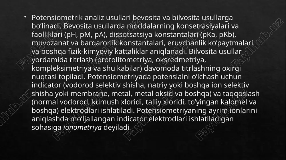 un mo’ljallanilgan qaytar elektrodlar ishlatiladi: standart elektrodlar quyidagi talablarga javob beradi: 1. potensialni belgilovchi elektrodning ichki reaksiyasi termodinamik qaytar bo’lishi kerak 2. elektrodning qutblanuvchanligi kam bo’lishi, ya’ni undan elektr toki o’tganda o’z potensialini nihoyatda kam o’zgartirishi kerak 3. elektrod uzoq vaqt saqlaganda va turli xil sharoitlarda ham o’z potensialini o’zgartirmasligi shart. standart sharoitda standart vodorod elektrodiga (sve) nisbatan o’lchangan redoksi juftlikning elektrod potensiali standart elektrod potensiali deyiladi va 0 bilan belgilanadi (standart holatdagi ionlar potensiali nolga teng deb olingan). turli haroratda va vodorodning 101,325 kpa bosimida standart vodorod potensiali shartli ravishda nolga tenglashtirilgan. vodorod elektroni platinaga mayda disperss kukuni qavati bilan qoplangan elektrod bo’lib, uning yuzasida 101,325 kpa bosimda vodorod o’tkazilib turadi eritmalarning ph qiymatini aniqlash ph - eritmadagi bo’sh vodorod ionlari miqdorini aks ettiradigan ph qiymati. bundan tashqari, ph qiymati eritmalarning ishqoriy yoki kislotaliligini bildiradi. muhitning ph qiymatini aniqlash muhim ahamiyatga ega, chunki u har xil kimyoviy va biokimyoviy …