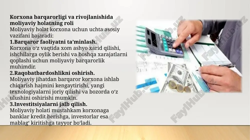 bilan chambarchas bog‘liq. moliyaviy barqarorlikni oshirish uchun: ishlab chiqarish tannarxini pasaytirish; nozarur xarajatlarni qisqartirish; energiya va xomashyo sarfini kamaytirish; mahsulotni raqobatbardosh narxlarda sotish zarur. foyda oshishi korxonaning moliyaviy imkoniyatlarini kengaytiradi. investitsiyalarni jalb qilish korxonaning moliyaviy holatini yaxshilashda investitsiyalar muhim manba hisoblanadi. ularni jalb qilishning asosiy yo‘llari: bank kreditlarini olish va oqilona ishlatish; xorijiy va mahalliy investorlarni jalb etish; qo‘shma korxonalar tashkil etish. investitsiyalar korxonaga yangi texnologiyalarni joriy etish, ishlab chiqarishni kengaytirish va mahsulot sifatini oshirish imkonini beradi. moliyaviy strategiyani takomillashtirish korxona barqaror rivojlanishi uchun aniq moliyaviy strategiyaga ega bo‘lishi kerak. bu strategiya quyidagilarni o‘z ichiga oladi: qisqa va uzoq muddatli moliyaviy rejalashtirish; moliyaviy risklarni boshqarish; foyda va kapitalni oqilona taqsimlash; ichki nazorat tizimini kuchaytirish. moliyaviy strategiya korxonaning uzoq muddatli istiqbolda raqobatbardosh bo‘lishini ta’minlaydi. e’tiboringiz uchun raxmat! image2.jpeg image3.jpeg image4.jpeg image1.jpg /docprops/thumbnail.jpeg
