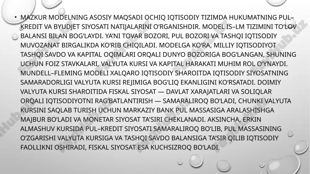 stavkasi oshsa, investitsiya kamayadi, milliy daromad qisqaradi va is egri chizig‘i chapga siljiydi. aksincha, davlat xarajatlarining ko‘payishi yoki eksportning o‘sishi is egri chizig‘ini o‘ngga siljitadi va iqtisodiy faollik oshadi. lm egri chizig‘i pul bozoridagi muvozanatni ifodalaydi. pulga bo‘lgan talab milliy daromad va foiz stavkasiga bog‘liq deb qaraladi: daromad oshsa, pul talabi ortadi; foiz stavkasi oshsa, pulga talab kamayadi. markaziy bank pul massasini boshqarish orqali iqtisodiy jarayonlarga ta’sir ko‘rsatadi. agar pul massasi ko‘paytirilsa, foiz stavkasi pasayadi va bu iqtisodiy faollikni rag‘batlantiradi. pul massasining qisqarishi esa foiz stavkasini oshirib, iqtisodiy faollikni pasaytiradi. lm egri chizig‘i shuni ko‘rsatadiki, pul bozori va kredit sharoitlari iqtisodiyot muvozanatining muhim elementi hisoblanadi. modelning eng muhim tarkibiy qismi bu bp — to‘lov balansi egri chizig‘idir. u tashqi iqtisodiy muvozanatni ifodalaydi, ya’ni eksport, import va kapital oqimlari orqali shakllanadi. bp egri chizig‘i milliy foiz stavkasi va milliy daromad o‘rtasidagi bog‘liqlikni ko‘rsatadi. agar foiz stavkasi xalqaro stavkadan past bo‘lsa, kapital …