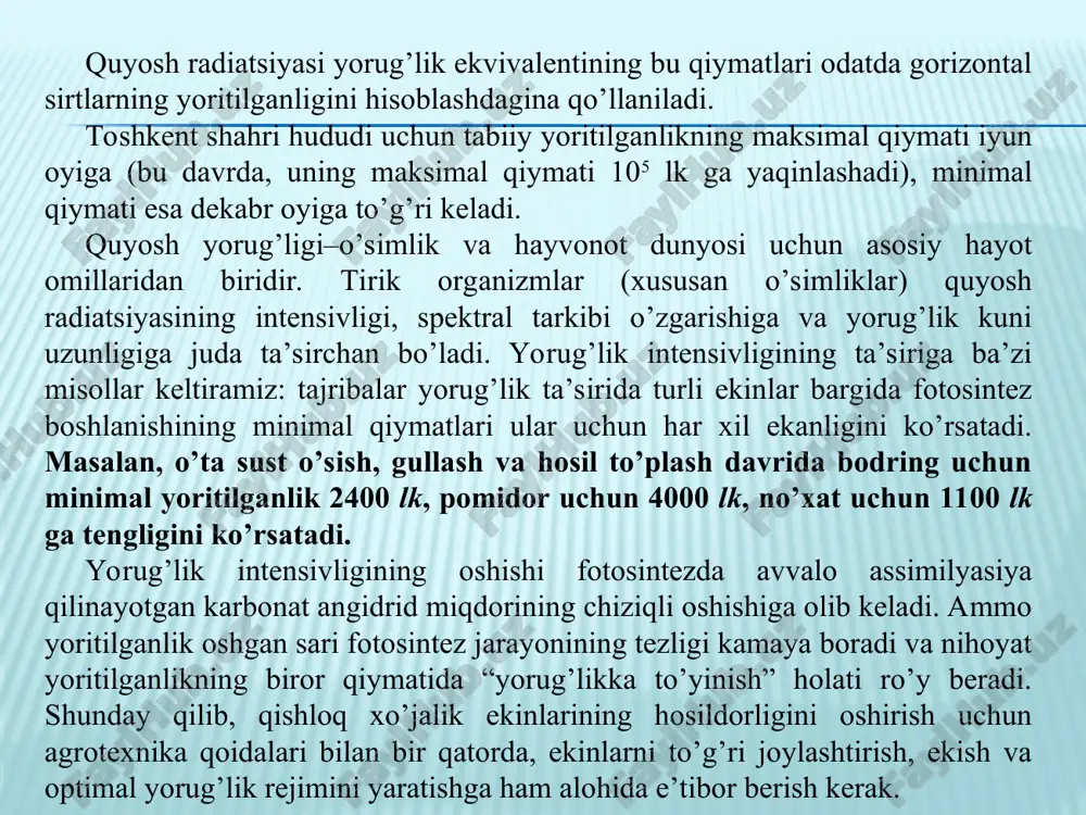 yuqori qismida esa o’lchash chegaralari pereklyuchateli, o’zgaruvchi dastak va fotoelementga ulash uchun qisqichlar bor. chap tomondagi qisqich minus (-) ishorasi bilan belgilangan. lyuksmetrning ishlash prinsipi fotoelektr effektga asoslangan. fotoelement sirti yoritilganda fotoelement va magnitoelektrik o’lchagichdan iborat berk zanjirda hosil bo’lgan tok o’lchagichning harakatchan qismini og’diradi. tok miqdori, demak o’lchagich strelkasining og’ishi fotoelement ishlovchi yuzining yoritilganligiga to’g’ri proporsional bo’ladi. 3.1.rasm. lyuksmetr yu-16: 1.fotoelement; 2.yorug’lik yutgich; 3.ulash simlari; 4.o’lchagich; 5.shkala; 6.qisqichlar; 7.o’zgaruvchi dastak; 8.korrektor. 3.1.rasm. 3. lyuksmetr yordamida yoritilganlikni o’lchash. 1) o’lchashlarni boshlashdan avval: a) o’lchagich va fotoelement gorizontal holatda joylashtiriladi; b) o’lchagich strelkasining ko’rsatishi tekshiriladi. agar strelkashkalaning nolinchi bo’limini ko’rsatmasa, korrektor yordamida nolinchi bo’limga keltiriladi; v) shundan so’ng fotoelement, qisqichlarda ko’rsatilgan qutbiylikka rioya qilib, o’lchagichga simlar (fotoelementga biriktirilgan) bilan ulanadi. 2) binoning ichidagi yoritilganlikni o’lchash pereklyuchatelning “500 lk” gacha chegaraga qo’yilgan holatidan boshlanadi. bunda strelka 10 tadan kam bo’limga og’sa, pereklyuchatelni “100 lk” chegaragacha, 10 ta bo’limdan kamni ko’rsatsa, uni “25 …