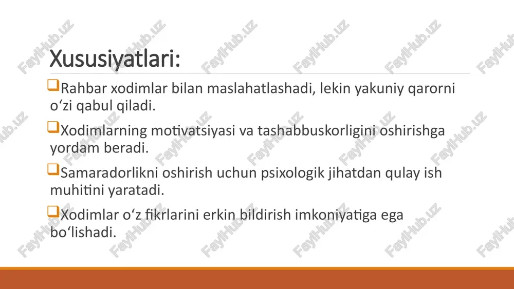 r rahbar shaxsi tipologiyasini ham belgilaydi. 14 boshqaruv uslublarining kommunikativ imkoniyatlari. rahbar shaxsi avtokratik uslub bir tomonlama kommunikatsiya: yuqoridan pastga yo'naltirilgan buyruqlar va ko'rsatmalar. rahbar asosiy ma'lumot manbai hisoblanadi, xodimlardan esa faqat buyruqlarni bajarish talab qilinadi. qayta aloqa minimal darajada yoki umuman mavjud emas. konsultativ uslub ikki tomonlama kommunikatsiya: rahbar xodimlar bilan maslahatlashadi, ammo yakuniy qarorni o'zi qabul qiladi. qayta aloqa mavjud, lekin cheklangan. rahbar ma'lumotlarni olishga tayyor, ammo qaror qabul qilish huquqini o'zida saqlab qoladi. partisipativ uslub ko'p tomonlama kommunikatsiya: barcha jamoa a'zolari fikr almashish va qaror qabul qilish jarayonida faol ishtirok etadilar. rahbar moderator vazifasini bajaradi, kommunikatsiya oqimlarini boshqaradi va barcha fikrlarni inobatga oladi. 15 boshqaruv uslublarining kommunikativ imkoniyatlari. rahbar shaxsi rahbar shaxsining kommunikativ qobiliyatlari samarali rahbar tinglash va gapirishni bir xil darajada yaxshi bilishi kerak. u jamoasining fikrlarini o'rganishi, ularni to'g'ri talqin qilishi va o'z g'oyalarini aniq yetkazishi lozim. rahbarning kommunikativ qobiliyati uning boshqaruv samaradorligini belgilovchi asosiy …