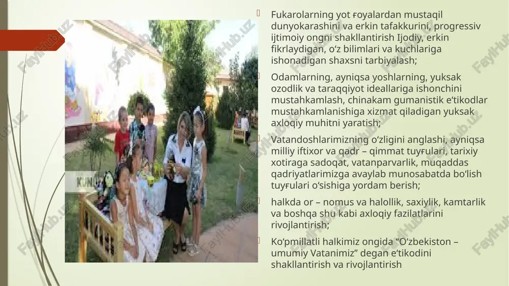 gning kasbiy bilimlari pedagogika psixologiya tarbiyaviy ish metodikasi bolaning rivojlanishi fiziologiyasi insonga ta’sir o’tkazish – bu pedagogik, psixologik ta’sir jarayonlaridan iborat bo’lib,u bilan ijtimoiy hodim, ijtimoiy pedagog shug’ullanishlari lozim ijtimoiy pedagogning asosiy vazifasi bolani sinfni ijtimoiy muhofazasi, unga ijtimoiy, tibbiy yordam berish, uning o’qishini tashkil qilishni, jamiyatda u o’z o’rnini topishi, jamiyat hayotiga moslashuvini bilishidan iborat. bu vazifalarni ijobiy hal etish uchun ijtimoiy pedagog bola va uning holatini, inqiroz darajasini o’rganishi va buni yengib o’tish rejalarini tuzadi. mana shuning uchun ham ijtimoiy pedagogika yangi soha sifatida faqat ijtimoiy– pedagogik mutaxassislar davlat va jamoat organlari boshqarmalarinigina emas, balki mutaxassislar tayyorlaydigan tizimni, shuningdek ijtimoiy– pedagogik faoliyatining ilmiy–tadqiqot bazasini ham o‘z ichiga oladi. ijtimoiy pedagogika yaqin kelajakda o‘qituvchi yoki tibbiy xodim singari ommaviy kasbga aylanadi, chunki ayrim olamning ijtimoiy kasalligini oldini olish va ma‘naviy –axloqiy og'ishini davolash «ijtimoiy epidemiya»ga qarshi kurashga nisbatan ancha osondir. ijtimoiy pedagogikani fan sifatidagi xususiyatlarini anglash uchun uning tadqiqot …