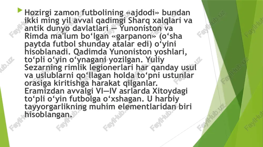 zatishga yoki darvozaga otishga majbur. qo‘lda to‘p bilan uch qadamdan ortiq yurilmaydi. to‘pni qo‘lda 3 soniyadan ortiq ushlab turilmaydi. o‘yinchi tomonidan darvozaga to‘p otish darvozabon maydonchasiga kirmasdan bajariladi. darvozabon to‘pni barcha usullarda, qo‘ldan tashqari oyoq bilan ham qaytarishga haqli. agar to‘p himoyalovchi jamoa o‘yinchisidan maydon tashqarisiga chiqib ketsa, yon chiziqdan yoki burchakdan to‘p o‘yinga kiritiladi. qoidabuzarlik ro‘y bergan joydan erkin to‘p belgilanadi. hujum vaqtida hujumchiga qarshi himoyachi darvoza chizig‘i oldida qo‘pollik qilsa, ya'ni to‘pni uloqtirayotganda uni ushlab qolsa, turtib yuborsa, chalsa 7 metrlik jarima to‘pi belgilanadi. qo‘pol va sportga xos bo‘lmagan harakat qilib qoidani buzganlar 2 yoki 5 minutga maydondan chetlatiladi. qaysidir o‘yinchi 3 marta qoidabuzarlikka yo‘l qo‘ysa, o‘yin oxirigacha maydondan chiqarib yuboriladi. agar ikkala jamoa o‘yinchilari bir vaqtda xatolikka yo‘l qo‘ysa yoki o‘yin qandaydir sababga ko‘ra to‘xtatilgan bo‘lsa, bahsli to‘p tashlash belgilanadi. qo‘l to‘pi o‘yinida 10 ta o‘yinchi 2 ta darvozabon jamoani tashkil etadi. o‘yin boshlanishida maydonga 6 ta …