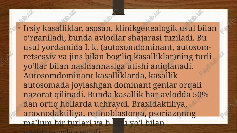 h va irsiy kasalliklar qayerdan kelib chiqishini bilish uchun mutatsiyaga uchragan genni yuborishi mumkin bo'lgan genetik yuqishning ko'p usullarini hisobga olish kerak. shu ma'noda, genetik uzatilishning ba'zi asosiy usullari quyidagicha. 1. avtosomal dominant meros merosning asosiy va eng yaxshi ma'lum bo'lgan turlaridan biri autosomal dominant meros bo'lib, unda jinsiy bo'lmagan yoki autosomal xromosomalardan birida mutatsiya bo'ladi. dominant gen har doim ifoda etiladigan gen bo'ladi, shuning uchun unda kasallikning paydo bo'lishi bilan bog'liq bo'lgan mutatsiya bo'lsa, u o'zini namoyon qiladi va rivojlanadi. bunday holatda, har bir bolada kasallikni namoyon qilish ehtimoli 50% bo'ladi (dominant genni kim meros qilib olganiga qarab). u to'liq penetratsiyaga ega bo'lishi mumkin (bitta allel boshqasiga ustunlik qiladi) yoki to'liqsiz (ikkita dominant gen meros bo'lib olinadi, meros qilib olingan xususiyatlar ota-onadan kelib chiqadigan narsalarning aralashmasi). nazorat savollari 1. genetik va irsiy kasalliklar haqida tushuncha bering? 2. genetik va irsiy kasalliklari haqida nimalar bilasiz? 3. tayanch harakat apparatida haqida …