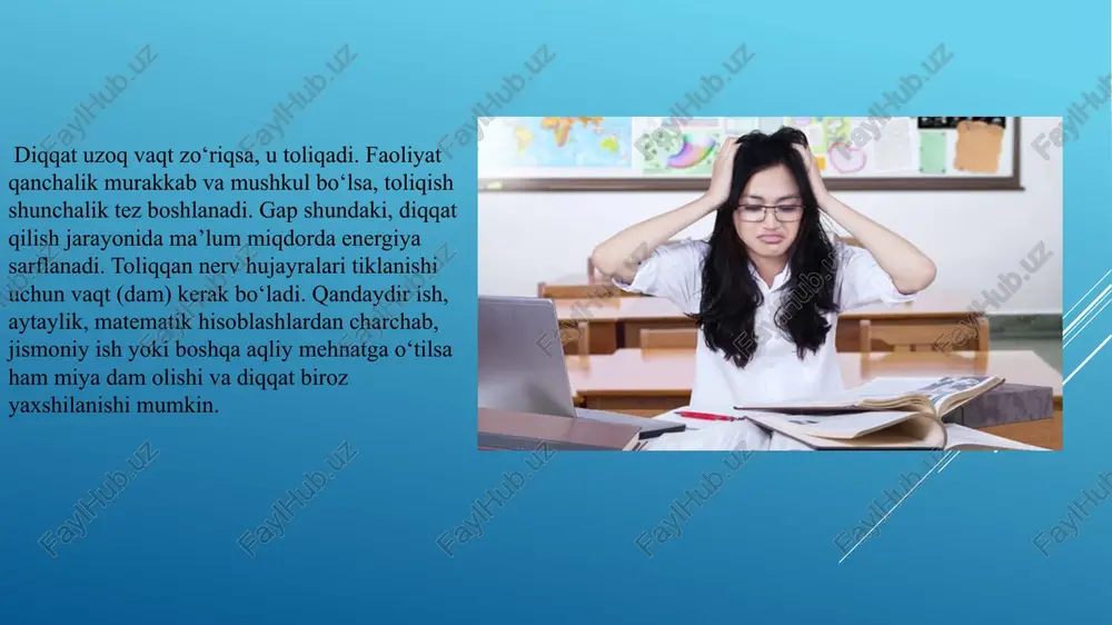 sabab bo‘lgan safar to‘g‘risida ham hech nimani eslay olmaydi. u turar joyi, qayerda ishlashi va kasbini ham unutib yuboradi, uylanganini eslasa-da, lekin rafiqasi kim, bolalari nechta va ulaming ismlarini aytib bera olmaydi. xotira buzilishining yana bir turi bu psevdoreminissensiyadir. bunda bemor xotirasidagi axborotning unutilgan joyini oldin bo‘lib o‘tgan hodisalar bilan to‘ldiradi. masalan, shifoxonada bir necha kundan beri davolanayotgan bemor «men kecha konsertga tushdim», deydi. haqiqatan ham bemor konsertga tushgan, lekin boshqa vaqt. psevdoreminissensiya ham soxta xotiradir. ba’zan ruhiy sog‘lom kishilarda ham xuddi shunday hodisa ro‘y berib turadi, ya’ni odamning o‘ngidagi kechinmalar va tushida ko‘rgan voqealar orasida aniq-ravshan chegara o‘chib ketadi. bunda tushdagi voqealami haqiqatda ro‘y bergandek, odam ongida to‘laligicha yoki qisman singib qoladi yoki real voqealar tushida ko‘rgandek tuyuladi. image1.jpg image2.jfif image3.jfif image4.jpg image5.jpg image6.jpg image7.png image8.jpeg /docprops/thumbnail.jpeg