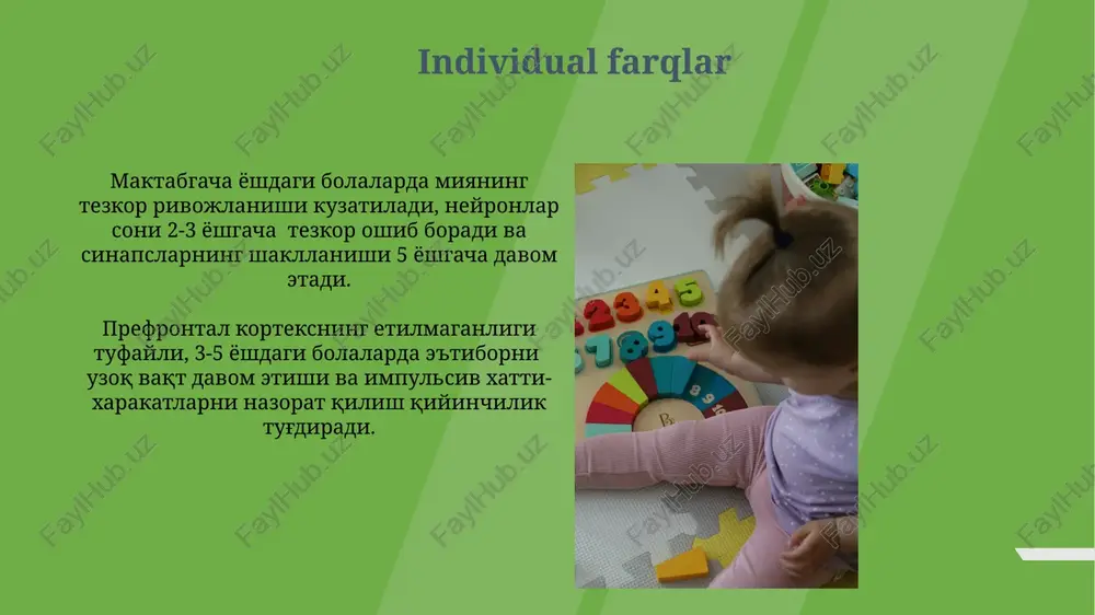 akatlarida sezilarli yaxshilanish kuzatiladi, koordinatsiya va muvozanat yaxshilanadi. preschool yoshdagi bolalarning yugurish tezligi va masofasi o'rtacha 2-3 marta ortadi, bu esa kardiorespirator tizimining rivojlanishini ko'rsatadi. jismoniy faollik va harakat preschool yoshdagi bolalarda katta motor harakatlari rivojlanishi 3-5 yosh oralig'ida sezilarli darajada yaxshilanadi, masalan, sakrash balandligi va uzoqligi, tezligi va muvozanat ko'rsatkichlari o'zgaradi. mayda motorika mahorati, 4 yoshga kelib, qaychi bilan kesish, tugmachalarni bog'lash kabi murakkab harakatlarni bajarish imkoniyatini beradi, bu esa qo'l-barmoq mushaklarining rivojlanishini aks ettiradi. nerv sistemasining rivojlanishi preskullar davrida neyronlar orasidagi sinaptik bog'lanishlar soni keskin ortadi, taxminan 15000 dan ortiq sinaps har bir neyron bilan bog'lanadi, bu esa tezkor fikrlash va o'rganish qobiliyatini oshiradi. maktabgacha yoshdagi bolalarda miya yarim sharlari orasidagi aloqa kuchayib, 4-5 yoshga kelib, corpus callosumning rivojlanishi tezlashadi, bu esa ikki yarim sharning samaraliroq birgalikda ishlashini ta'minlaydi. ta'lim va tarbiyaning ahamiyati ta'lim va tarbiya bolaning 3-7 yosh oralig'ida asab tizimining shakllanishiga, ya'ni miya korteksining rivojlanishiga 20% …