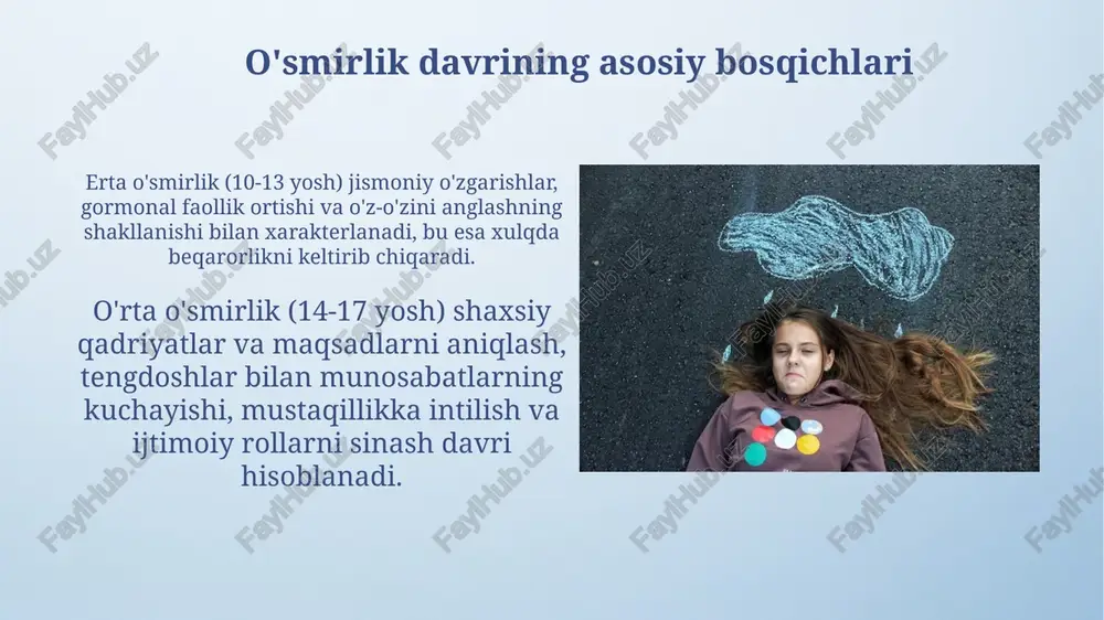 sifatida qabul qilishadi. jinsiy rivojlanish va munosabatlar o'smirlar jinsiy yetuklik davrida gormonal o'zgarishlar tufayli (12-18 yosh) jinsiy qiziqish ortadi, bu esa o'z-o'zini anglash va tanani o'rganishga turtki bo'ladi. o'smirlar munosabatlarida do'stlik muhim rol o'ynaydi, lekin romantik munosabatlarga qiziqish ham kuchayadi, bu birinchi sevgi va jinsiy tajribalar bilan bog'liq bo'lishi mumkin. o'smirlar submadaniyati o'smirlar submadaniyatida 13-19 yoshdagi guruhlar o'ziga xos qadriyatlar, moda, musiqa va jargonlar orqali ajralib turadi, bu ularning identifikatsiyasini shakllantiradi. raqamli texnologiyalar o'smirlar submadaniyatiga sezilarli ta'sir ko'rsatadi, ijtimoiy media platformalari 75% o'smirlar uchun aloqa va o'zini ifodalash vositasi hisoblanadi. o'smirlarga psixologik yordam o'smirlarga psixologik yordam, masalan, kognitiv xulq-atvor terapiyasi (kxt) orqali salbiy fikrlashni aniqlash va o'zgartirishga qaratiladi. kxt depressiya va tashvish kabi holatlarda samarali hisoblanadi. guruh terapiyasi o'smirlarga tengdoshlari bilan muloqot qilish, tajriba almashish va o'zaro qo'llab-quvvatlash orqali ijtimoiy ko'nikmalarni rivojlantirishga yordam beradi hamda izolyatsiyani kamaytiradi. e'tiboringiz uchun rahmat image4.png image6.jpg image7.jpg image8.jpg image9.jpg image10.jpg image11.jpg image12.jpg image13.jpg image14.jpg …