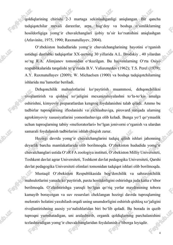 usiyatlari o‘rganildi. yomg‘ir chuvlchanlari turlariga qarab turli vaqt oralig‘ida umr ko‘rishi, tuproq harorati 21 c0 , namligi 60 foizdan yuqori bo‘lganda ular pillaga 4 tadan 20 donagacha tuxum qo‘yib ko‘payashi aniqlandi. yomg‘ir chuvalchanglari tuproq qatlamlarida tarqalishiga qarab 3 ta ekologik guruhga bo‘linishi, 1 tuproq yuzasida yoki to‘shalmada yashaydigan gemiedafon turlar 2 tuproq va to‘shalma (gumus) da yashaydigan turlar, 3. tuproqning chuqur qatlamlarida in qurib yashaydigan euedafon turlarga bo‘linadi. yomg‘ir chuvalchanglarining regeneratsiyasi ular hayoti uchun eng muhim organlari joylashgan oldingi bosh qismi hisobidan sodir bo‘lishi, tanasining keyingi qismi esa, to‘liq regeneratsiya xususiyatiga ega bo‘lmasligi aniqlandi. ishning aprobatsiyasi. bitiruv malakaviy ishining materiallari biologiya kafedrasi qoshidagi «biolog» to‘garagida ma’ruza qilingan. ishning tuzilishi va hajmi. bitiruv malakaviy ishi, 3 bob, xulosa va adabiyotlar ro‘yxatidan iborat. matni 52 sahifa, 1 ta jadval va 11 ta rasm kiritilgan. adabiyotlar ro‘yxatida esa 21 nomdagi adabiy manbalar qayd etilgan. muallif ushbu bitiruv malakiviy ishni bajarishda va tayyorlashda ko‘rsatgan …
