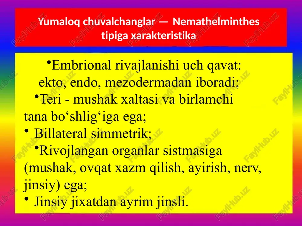 n qismi), 5- ichak, 6 - tuxumdon, 7 - anal teshigi, 8 - bachadon, 9- ogʻiz teshigi; b - ostritsaning rivojlanish sikli: 1 -xoʻjayin organizmidagi jinsiy yetilgan urg‘ochi, 2- yetilmagan tuxum, 3 - yetilgan tuxum, 4 - yuqish faktori. hayot sikli. enterobioz antroponoz kasalliklar guruhiga kiradi. etuk urg‘ochi ostritsalar otalanganidan keyin to‘g‘ri ichakka tushadi va kechasi faol harakatlanib, anusdan chiqadi va anus atrofiga 10-15 ming tuxum qo‘yadi va keyin nobud bo‘ladi. 6-7 soat davomida tuxumlar invazion holatga yetiladi. bolalar qichigan joylarini qashiganda qo‘liga, tirnoqlari tagiga yopishgan tuxumlar yuqadi. bunday yuqish autoreinvaziya deyiladi. (tuxumlarning o‘zidan-o‘ziga qayta yuqishi) odam organizmida lichinkalar migraciyasiz rivojlanadi. ostritsalar 1 oydan ortiq yashamaydi ostritsa — enterobius vermicularis — enterobioz kasalligini qo'zg'atuvchisi odamning ingichka ichagi pastki qismida va yo‘g‘on ichakning boshlangich qismida parazitlik qiladi urgochisini uzunligi - 10-12 mm, erkagi-5 mm, orqa kismi spiralsimon o‘ralgan; xarakterli belgilari: vezikula – tana oldingi qismida pufaksimon tuzilma; bulbus – qizilo'ngach keyingi …