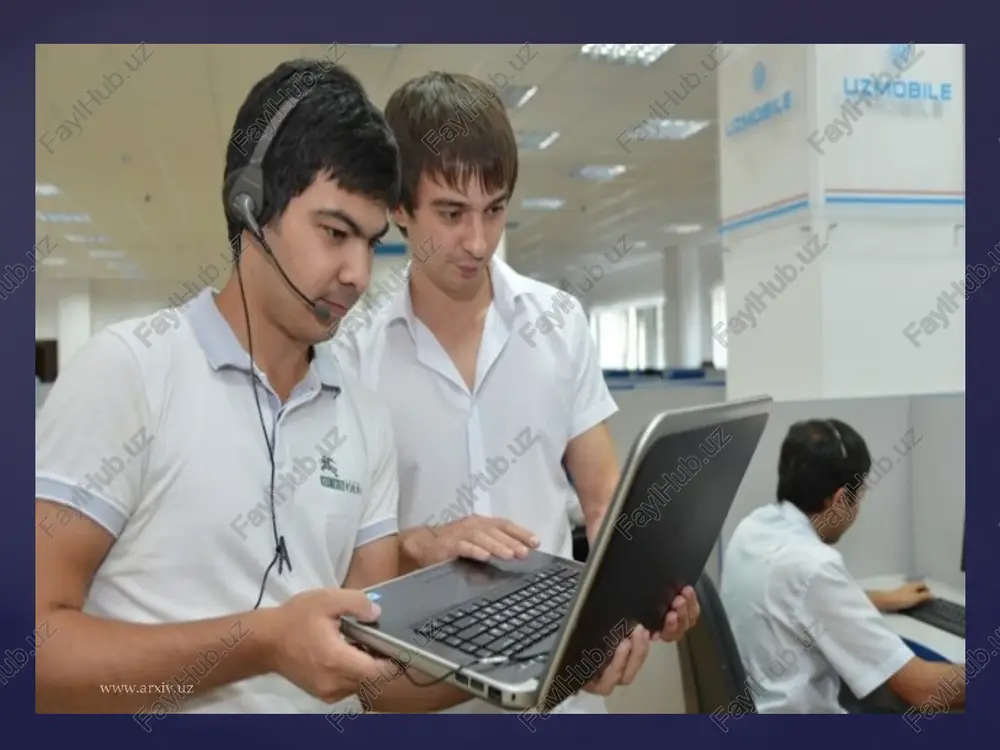 r. bu innovatsion otm bo‘lib, u dunyoning turli burchaklarida talabalarga o‘z yashash tarzini o‘zgartirmasdan, arzon narxlarda sifatli elektron ta’lim olish imkonini beruvchi elektron ta’limdir. innovatsiyalar bilan hamqadam zamonaviy gumanitar akademiya (zga) 1992-yil 23-noyabrda tashkil etilgan. bugungi kunda u rossiya va yevropadagi eng yirik otm’dir, unda 100ga yaqin talaba tahsil olmoqda. 22 yil davomida 300 mingdan ortiq talaba oliy ma’lumot haqida diplom olishga muvaffaq bo‘ldi. hozirgi kunda akademiya ko‘pgina ta’lim dasturlarini taklif etmoqda: bakalavr tayyorlash yo‘nalishlari bo‘yicha («lingvistika», «yurisprudentsiya», «boshqaruv», «iqtisodiyot», «informatika va vt», «psixologiya», «falsafa», «pedagogik ta’lim», «politologiya», «sotsiologiya», « san’at tarixi», «tijorat», «ijtimoiy ishlar», «davlat va mahalliy boshqaruv»); mutaxassisliklar («soliq va soliqqa tortish», «tarjima va tarjimashunoslik», «ijtimoiy ishlar»); magistrlarni tayyorlash mutaxassisliklari bo‘yicha («yurisprudentsiya», «iqtisodiyot», «boshqaruv», «informatika va vt», «falsafa», «psixologiya», « kadrlarni boshqarish», «davlat va mahalliy boshqaruv»). o‘rta maxsus ta’lim mutaxassisliklari bo‘yicha o‘rta maxsus ta’lim mutaxassisliklari bo‘yicha — o‘rta bo‘g‘indagi mutaxassislarni tayyorlash («iqtisodiyot va buxgalterlik hisobi (tarmoqlar bo‘yicha)», «boshqaruv …