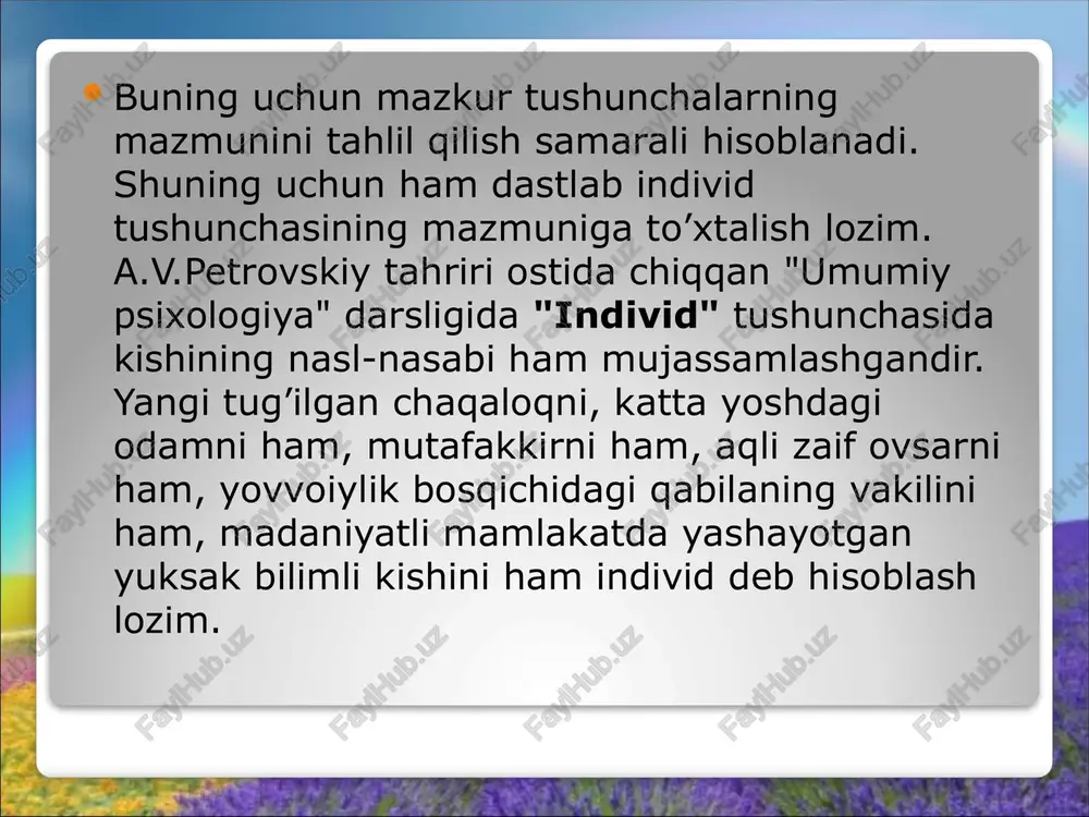a) shaxsning hayotdagi barcha xatti-harakatlarini namoyon etishini tushuntiruvchi kategoriya 19 19 b. ichki faollik u yoki bu faoliyatni bajarish mobaynidagi fiziologik jarayonlar (moddalar almashinuvi, qon aylanish, nafas olish, bosim oʼzgarishlari kabi) psixik jarayonlar, yaʼni aslida koʼrinmaydigan, lekin faoliyat kechishiga taʼsir koʼrsatuvchi omillarni oʼz ichiga oladi insonning faoliyat turlari 21 21 inson faolligi “harakat” “xulq” “faoliyat” ongi inson faolligi 22 shaxs aynan turli faolliklar jarayonida shakllanadi, oʼzligini namoyon qiladi demak, faollik yoki inson faoliyati passiv jarayon boʼlmay, u ongli ravishda boshqariladigan faol jarayondir inson faolligi 23 jismoniy harakat aqliy harakat tashqi faoliyat – shaxsni oʼrab turgan tashqi muhit va undagi narsa, hodisalarni oʼzgartirishga qaratilgan faoliyat ichki faoliyat – bu aqliy faoliyat boʼlib, u sof psixologik jarayonlarning kechishidan kelib chiqadi 24 faoliyat muloqot o’yin o’qish mehnat faoliyat jismoniy harakatlar 25 25 inson xulq-atvori, uning yoʼnalishi va faolligini tushuntirib beruvchi psixologik sabablar majmuini bildiradi bu tushuncha u yoki bu shaxs xulqini tushuntirib berish …