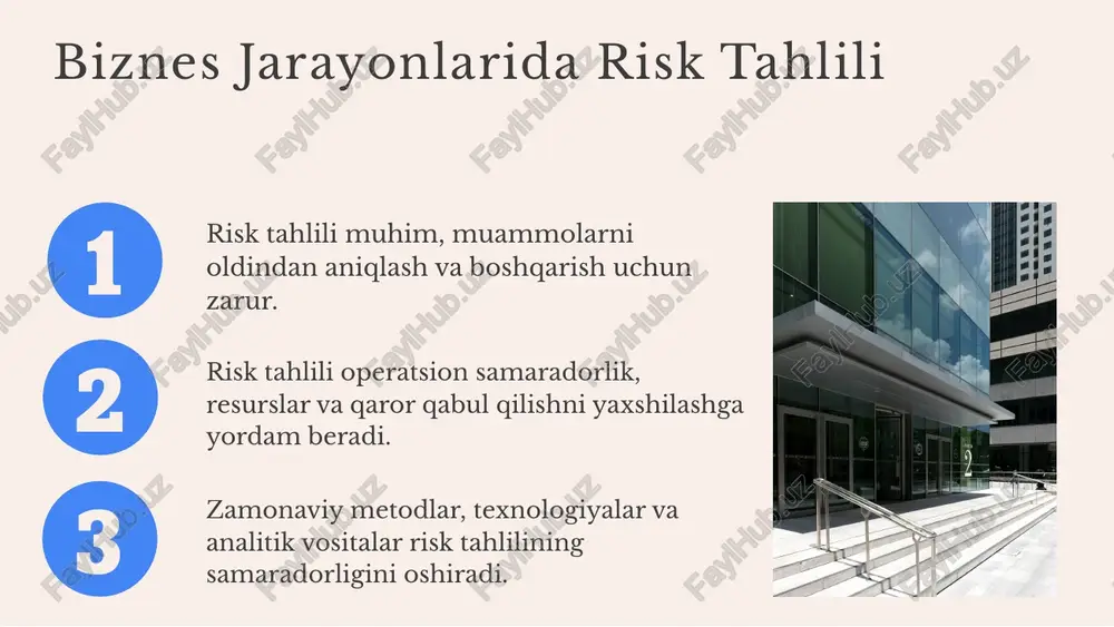 salan, ma'lumotlarning to'liq emasligi yoki o'zgaruvchan sharoitlar, muhim ahamiyatga ega. risklarni monitoring va nazorat biznesda risklarni boshqarishning kelajagi kelajakda risklarni boshqarish texnologiyalari, sun'iy intellekt va big data yordamida yangi tendensiyalar rivojlanmoqda. bu innovatsiyalar risklarni aniqlash va oldini olishni soddalashtiradi. innovatsion yondashuvlar, masalan, mashina o'qish algoritmlari va avtomatlashtirilgan risk baholash tizimlari, biznes jarayonlariga integratsiya qilinmoqda. bu real vaqtda risklarni kuzatish va boshqarishni ta'minlaydi. global tendensiyalar esa risklarni boshqarishda standartlarni va yondashuvlarni kengaytirishni talab qilmoqda. xalqaro kompaniyalar ilg'or texnologiyalarni joriy etib, raqobatbardosh bo'lishga intilmoqda. risk tahlili ssenariyalarining ahmiyati risk tahlili ssenariyalari kompaniyaning kelajakdagi muhitini prognoz qilish va strategik qarorlar qabul qilishda yordam beradi. strategik qarorlar qabul qilishda risk ssenariyalari muhim ahamiyatga ega. ular muammo yoki imkoniyatlarni aniqlash va boshqarish strategiyalarini ishlab chiqishga yordam beradi. risklarni oldini olish va boshqarishda ssenariylar muhim vositadir. ular xavf-xatarlarni baholash va muqobil chora-tadbirlarni ishlab chiqish uchun ishlatiladi. ssenariyalarni ishlab chiqish jarayoni ssenariy ishlab chiqish bosqichlari: ma'lumotlarni to'plash, …