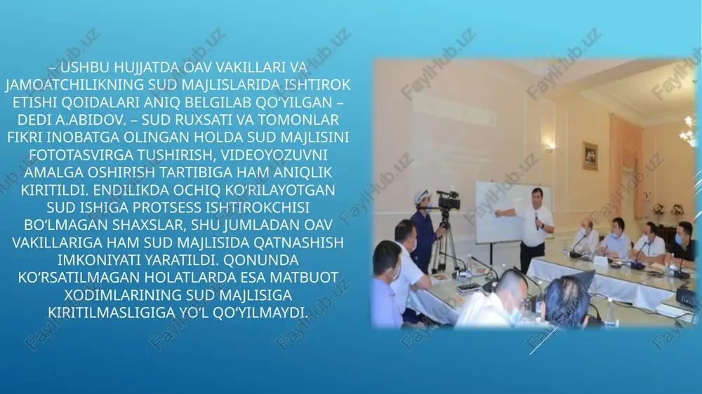 ga qadar aybdorlik haqida qat'iy hukm chiqarishdan saqlanish lozim. axborotning obyektivligi va haqqoniyligi: jurnalistlar faktlarni aniq va haqqoniy tarzda yoritishi kerak. hozircha tasdiqlanmagan yoki bir tomonlama ma'lumotlarni tasdiqlanganday ko'rsatishdan qochish kerak. sud jarayoniga ta'sir qilmaslik: oavning noto‘g‘ri yoki bir tomonlama xabarlari sud jarayoniga bevosita yoki bilvosita ta’sir qilishi, ommaviy fikrni noto‘g‘ri shakllantirishi mumkin. bu esa aybsizlik prezumpsiyasini buzishga olib kelishi mumkin. maxfiylik va xususiy hayotning himoyasi: sud jarayonida qatnashuvchi shaxslar, ayniqsa ayblanuvchi va jabrlanuvchilarning shaxsiy hayotiga nisbatan hurmat bilan yondashilishi kerak. ayblanuvchining yoki jabrlanuvchining shaxsiy ma'lumotlarini oshkor etish, ular uchun noqulay holatlarni yuzaga keltirishi mumkin. bu tamoyillarni hurmat qilish oav uchun nafaqat axloqiy, balki huquqiy majburiyat hamdir. aybsizlik prezumpsiyasi jurnalistika uchun muhim mezon bo'lib, axborotning haqqoniy va adolatli bo‘lishiga xizmat qiladi. yaponiyada sud jarayonlarini ommaviy axborot vositalarida yoritishda aybsizlik prezumpsiyasi va jurnalistika o'rtasidagi munosabatlar o'ziga xos xususiyatlarga ega. yaponiyaning huquqiy tizimi va madaniyati oavning sud jarayonlari haqida qanday xabar berishini …
