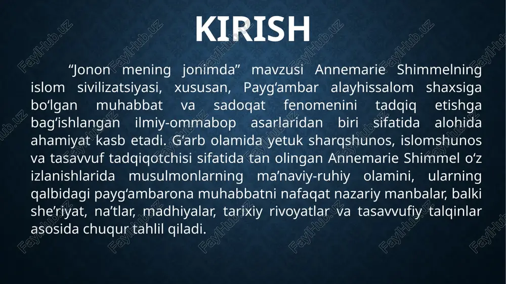 lari, “habib”, “jonon”, “nur” kabi tasavvufiy tushunchalarning badiiy va ruhiy mazmuni tahlil qilinadi. shimmel tasavvufiy matnlarni faqat romantik mistika sifatida emas, balki musulmonlarning ichki axloqiy ideali, ruhiy tarbiyasi va ma’naviy kamolot tizimi sifatida sharhlaydi. shu ma’noda asar tasavvufni g‘arb o‘quvchisiga ilmiy aniqlik va hurmat bilan tanishtiruvchi, tasavvufiy adabiyotga bo‘lgan stereotipik yondashuvlarni yumshatuvchi manba sifatida alohida o‘rin egallaydi. adabiyot va zamonaviy islomshunoslik nuqtai nazaridan “jonon mening jonimda” asari muhammad alayhissalom shaxsiga bag‘ishlangan adabiy va diniy matnlarni kompleks, tarmoqli yondashuv asosida o‘rganishi bilan ahamiyatlidir. shimmel klassik na’tlar, madhiyalar, qasidalar, xalq og‘zaki ijodi, tarixiy-biografik asarlar va zamonaviy matnlarni qiyosiy tahlil qilib, payg‘ambarona obraz atrofida shakllangan adabiy an’anani yaxlit fenomen sifatida ko‘rsatadi. bu yondashuv zamonaviy islomshunoslikda payg‘ambar siymosini faqat fiqhiy yoki siyosiy bahslar orqali emas, balki estetik, ma’naviy va ijtimoiy-madaniy kontekstda o‘rganish zarurligini asoslab beradi. asar g‘arb ilmiy muhitida payg‘ambarona muhabbat, na’t adabiyoti va tasavvufga nisbatan chuqurroq, empatik va tekstga yaqin yondashuvni shakllantirishga xizmat …