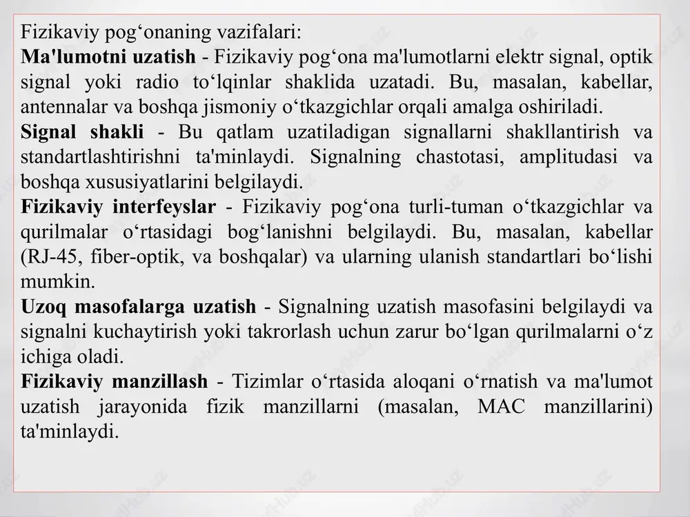 bo‘la oladi. masalan, analog telefonlar va radioeshittirish. raqamli signallar - diskret (butun) qiymatlarni ifodalaydi, ya'ni ma'lumotlar 0 va 1 shaklida uzatiladi. raqamli uzatish kompyuter tarmoqlari va internetda keng qo‘llaniladi. uzatish rejimlari ma'lumotlarning qanday uzatilishini belgilaydi. ular quyidagilardan iborat: bir yoqlama uzatish (simplex)- ma'lumotlar faqat bir tomonga uzatiladi. masalan, televizor ko‘rish. yarim duplex uzatish (half-duplex) - ma'lumotlar ikki tomonga uzatilishi mumkin, lekin bir vaqtda faqat bir tomondan uzatiladi. masalan, walkie-talkie. to‘liq duplex uzatish (full-duplex) - ma'lumotlar ikki tomonga bir vaqtda uzatiladi. masalan, telefon qo‘ng‘iroqlari. modulyasiya (lotincha: modulatio — bir tekislilik) - fizika va radiotexnikada — biror oʻzgarmas fizik jarayonni ifodalovchi kattalikning muayyan qonun boʻyicha oʻzgarishi. modulyasiya tashqi taʼsir yordamida amalga oshiriladi, modulyatsiya qiluvchi signal yordamida modulyatsiyalangan tashuvchi signalning bir yoki bir nechta parametrlarini oʻzgartirish jarayoni. uzatilgan axborot modulyatsiya qiluvchi signalga joylashtirilgan va axborot tashuvchisi rolini tashuvchi (modulyatsiyalangan) deb ataladigan yuqori chastotali tebranish bajaradi. shuning uchun modulyatsiya — bu yangi modulyatsiyalangan signalni …