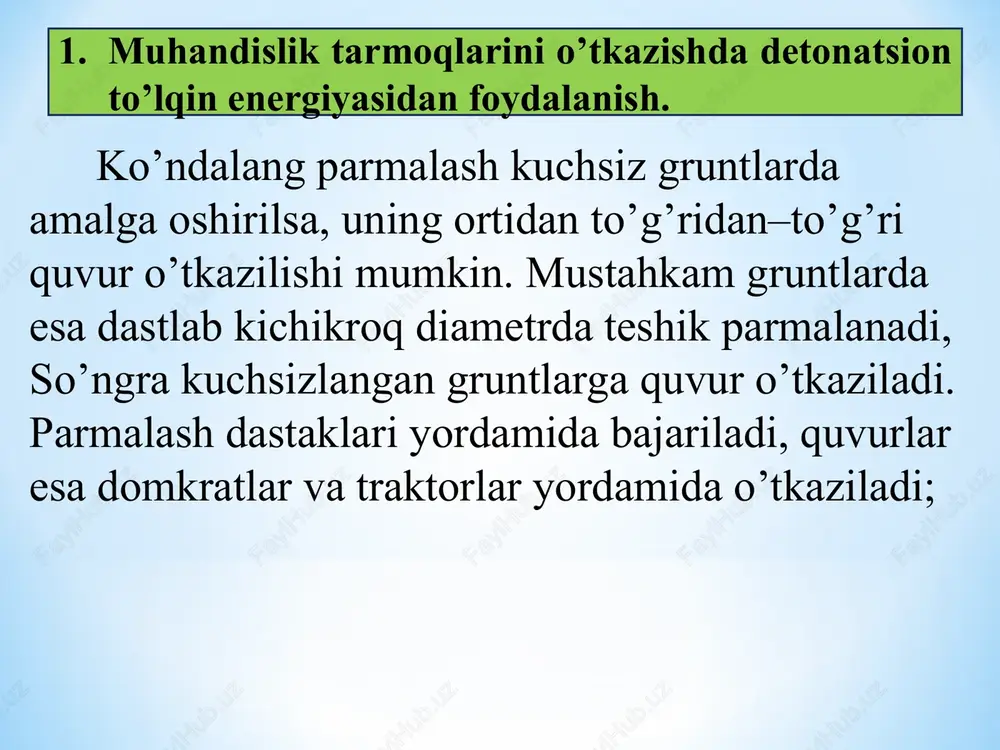 turli mashinalarga (ekskavator, traktor) o’rnatilgan kopyor qurilmalaridan foydalaniladi. 7.4 –rasm. relsli kopyor sxemasi 1–platforma; 2–ko’chuvchi rama; 3–strela; 4–tiklovchi tayanch; 5– strelani gorizontal holatini o’zgartirish mexanizimi; 6–strelani siljitish mexanizimi; 7–katoklar. 7.2 burg’ilash, ustun qoziq qoqish mashinalari relsda yuruvchi kopyorlar (7.4–rasm) platforma 1, ko’chuvchi rama 2, strela 3 bilan tiklovchi tayanch 4, strelani gorizontal holatini o’zgartirish mexanizmi 5, strelani siljitish mexanizmi 6 va katoklar 7 dan iborat. bunday qurilmalar qoziqlarni ushlab turuvchi va yo’naltiruvchi konstruksiya, qoziqni botirish va qoziq qoqish mexanizmi (bolg’a, titrab botiruvchi va boshqalar); dvigatel, elektrogenerator, kompressor, bug’ qozoni, ko’tarish uchun blok va po’lat arqonli chig’irlardan iborat bo’lgan kuch qurilmalaridan, shuningdek, suv o’tkazuvchi shlang va quvurlari bo’lgan nasosdan iborat. botirish jarayoni qoziqni ko’tarish va joyiga o’rnatish qoziqni qoqish mexanizmini keyingi qoqishni amalga oshirish uchun ko’tarishdan iborat. bu ishlarni bajarishda qoqish vaqti qoquvchi bolg’a konstruksiyasiga bog’liq. kopyorlar po’lat relslarda va zanjirlarda yuruvchilarga, shuningdek, suzuvchilarga bo’linadi. oddiy kopyorlar bilan ishlaganda ularni siljitish …
