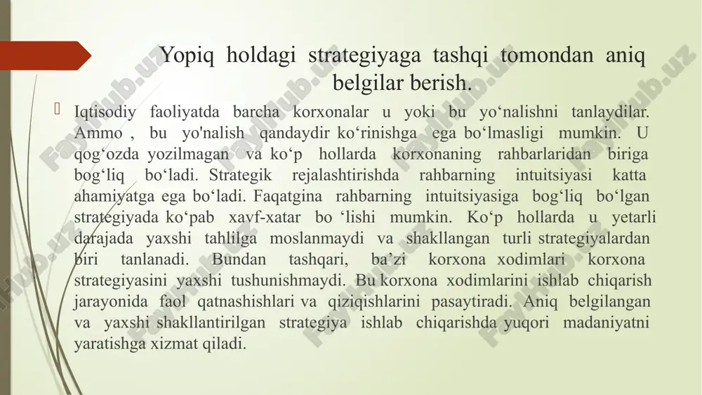 nal mikyos; quyi pog’ona menejerlari (dala komandirlari). bo’linmalar miqyosi funksional miqyos firma strategiyasini ishlab chikishiing asosiy pogonalari pog’ona ishlab chiqishga (qaror qabul qilishga mas’ullar) ishlanmaning mazmuni korporativ strategiya ijrochi direktor, asosiy vitse-direktorlar (qarorlar direktorlar kengashi tomonidan qabul qilinadi, qayta ko’rib chiqiladi) xo’jalikning o’rta bo’g’ini portfelini tashkil qilish va boshqarish. xo’jalikning o’rta bo’g’ini sinergizmini raqobatli ustunlik sifatida ta’minlash. investitsiya imtiyozlarini aniqlash va eng manfaatli tarmoq|larda resurslarni boshqarish. xo’jalikning o’rta bo’g’ini rahbarlarining asosiy strategik yondashuvlarini qayta ko’rib chiqishni tekshirish umumiylashtirish xo’jalikning o’rta bo’g’ini strategiyasi bosh menejer xo’jalikning o’rta bo’g’ini boshliq tomoni-dan (qarorlar firma rahbariyati tomonidan qabul qilinadi, qayta ko’rib chiqiladi). muvaffaqiyatli raqobatchilikka hamda unda ustunlikka erishishga qaratilgan harakatlar hamda yondashuvlarni belgilab olish. tashqi shartlarning o’zgarishiga javob rodaktsiyalarini shakllantirish. asosiy funktsional xizmatlarning strategik tashabbuslarini umumlashtirish. o’ziga xos muammolarni hal qilish. funktsional strategiya funktsional menejerlar (qarb, stratetda xo’-jalikning o’rta bo’g’in rahbariyati tomonidan qabul qilinadi qayta ko’rib chiqiladi). biznes strategiyasini qo’llab-quvvatlashning funktsional yondashuvlarini tashkil qilish …