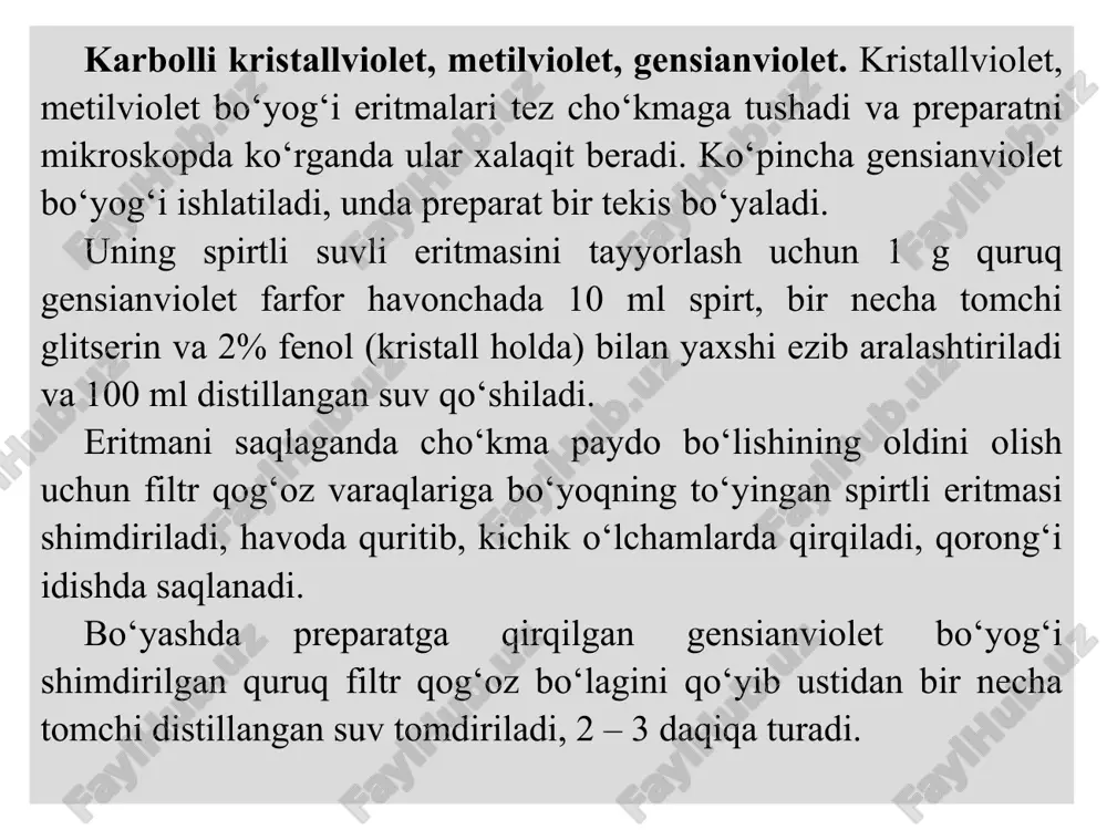 ani suv bilan yuvib, filtr qog‘ozda quritiladi. zich muhitda o‘sgan kulturalardan surtma tayyorlashda buyum oynasiga bir tomchi steril fiziologik eritma tomiziladi, unga alangada qizdirib sterillangan va sovutilgan bakteriologik ilmoqda probirkadan olingan mikrob kulturasi aralashtiriladi va oyna yuzasiga bir tekis surtiladi. mikroorganizmlarni bo‘yash uchun oddiy va murakkab usullardan foydalaniladi. oddiy bo‘yash usuli va texnikasi. oddiy bo‘yash usulida bitta bo‘yovchi eritma, ko‘pincha pfeyffer fuksini (1-2 daqiqa bo‘yaladi) yoki metilen ko‘ki (4-5 daqiqa bo‘yaladi), karbolli gensianviolet (1-2 daqiqa bo‘yaladi) ishlatiladi. suv bilan yuvib, preparat filtr qog‘ozda quritiladi, unga immersiya moyi tomdirib mikroskopning 90x obyektivida tekshiriladi. bakteriyalarning asosiy shakllari. bakteriyalar asosan uch xil shaklda: sharsimon (kokklar), tayoqchasimon, spiralsimon (burama) bo‘ladi (10-rasm). kokklar bo‘linganlaridan keyin bir-biriga nisbatan har xil joylashadi va bir necha guruhga bo‘linadi: 1) mikrokokklar – bittadan tartibsiz; 2) diplokokklar – ikkitadan; 3) tetrakokklar – to‘rtta-to‘rtta bo‘lib; 4) stafilokokklar – uzum shingiliga o‘xshab; 5) streptokokklar – zanjirsimon; 6) sarsinalar – paket (kubik) shaklida …
