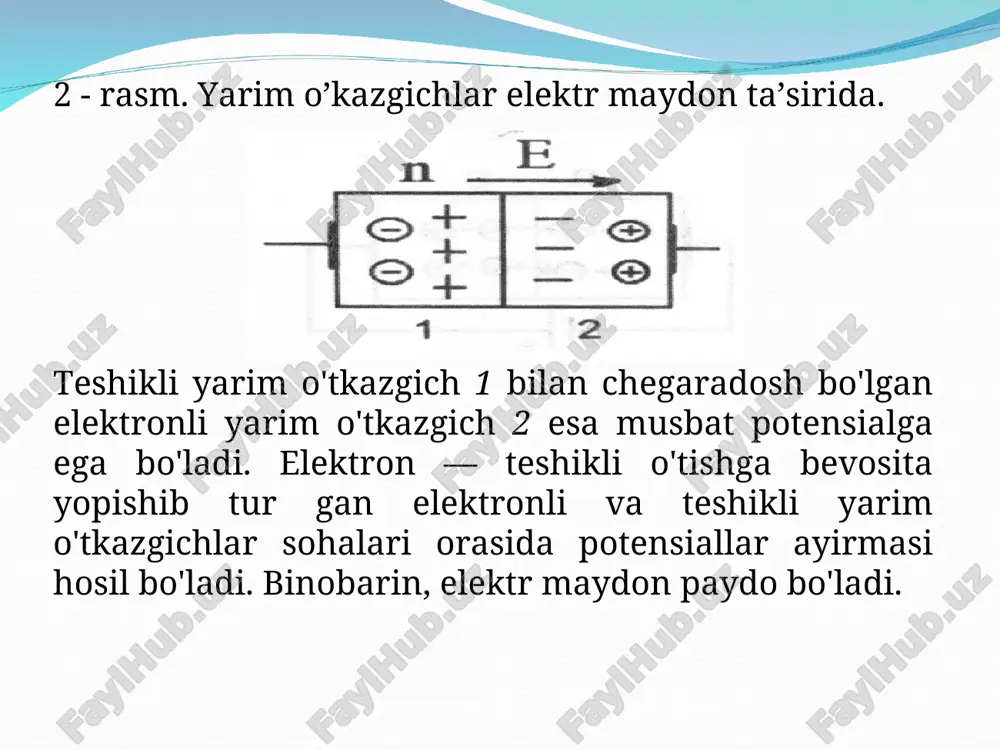 sentratsiyaga ega bo‘lgan yarim o‘tkazgich qo‘llanilsa, u holda p-n o‘tish tor bo‘ladi va tunnel teshilish kuzatiladi. ust ishchi kuchlanishi 3-4 v dan oshmaydi. yuqori voltli stabilitronlar keng p-n o‘tishga ega bo‘lishi kerak, shuning uchun ular kuchsiz legirlangan kremniy asosida yasaladilar. ularda ko‘chkisimon teshilish sodir bo‘ladi, barqarorlash kuchlanishi esa 7 v dan ortmaydi. ust 3 dan 7 v gacha bo‘lgan oraliqda teshilishning ikkala mexanizmi ishlaydi. sanoatda barqarorlash kuchlanishi 3 dan 400 v gacha bo‘lgan stabilitronlar ishlab chiqariladi. 5 – rasm. stabilitronning vax stabilitronning elektr teshilish sohasidagi differensial qarshiligi rd barqarorlash darajasini xarakterlaydi. bu qarshilik qiymati dioddagi kichik kuchlanish o‘zgarishi qiymatining diod toki o‘zgarishiga nisbati bilan aniqlanadi (18 a- rasm). rd qiymati qancha kichik bo‘lsa, barqarorlash shuncha yaxshi bo‘ladi. stabilitronning asosiy parametri bo‘lib barqarorlash kuchlanishining temperatura koeffisienti (ktk) hisoblanadi. ktk – bu temperatura bir gradusga o‘zgarganda barqarorlash kuchlanishining nisbiy o‘zgarishi. ko‘chkisimon teshilish kuzatiladigan kichik voltli stabilitronlar odatda musbat ktkga ega. ktk qiymati …