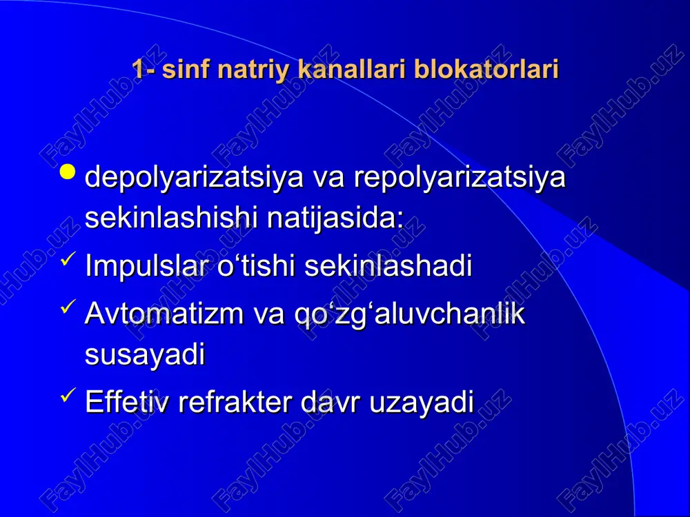 sosiy nojo‘ya ta’sirlari: yuqs va kuchini kamayishi; atrioventrikulyar o‘tkazuvchanlikni yomonlashishi; tremor, ataksiya, paresteziya; qalqonsimon bez funksiyasi buzilishi; o‘pkada fibroz o‘zgarishlar; jigar funksiyasini buzilishi; preparatning ko‘z shox pardasida va terida to‘planishi; fotosensibilizatsiya. amiodaronning nojo‘ya ta’sirlari ko‘p bo‘lganligi sababli bu preparat bilan uzoq davolash tavsiya etilmaydi. 4 - sinf kalsiy antagonistlari hujayra ichiga kalsiy ionlarini sekin kirishini susaytiradi sinus tuguni va ektopik o‘choqlarda avtomatizmni pasaytiradi harakat potensiali va erd davomiyligiga ta’sir etmaydi av tugunda o‘tkazuvchanlikni susaytiradi ab ni pasaytiradi * verapamilning sinoatrial tugunga ta’siri verapamil sinoatrial tugun avtomatizmini pasaytiradi (4-fazani sekinlashtiradi) atrioventrikulyar tugun verapamil atrioventrikulyar tugunda o‘tkazuvchanlik (0-faza) va avtomatizmni susaytiradi (4-faza). purkine tolalari purkine tolalariga verapamil deyarli ta’sir ko‘rsatmaydi, qisman avtomatizmni pasaytiradi. qo‘llashga ko‘rsatmalar qorinchalar usti taxiaritmiyasi va ekstrasistoliyasi. preparat ichishga va vena ichiga buyuriladi. asosiy nojo‘ya ta’sirlari : yurak qiskarishlari soni kamayishi ; atrioventrikulyar o‘tkazuvchanlikni susayishi; arterial gipotenziya antiaritmiklar sinflarinig xususiyatlari pq qt qisqaruvchanlik qo‘shimcha yo‘llar blokadasi ia xinidin, novokainamid, …