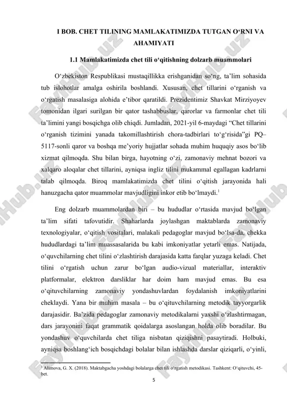 sbatan qiziqishni pasaytiradi. holbuki, ayniqsa boshlang‘ich bosqichdagi bolalar bilan ishlashda darslar qiziqarli, o‘yinli, vizual va interfaol shaklda bo‘lishi kerak. o‘quvchilarning yosh psixologiyasiga mos bo‘lmagan an’anaviy usullar tilni o‘zlashtirishda muammo tug‘diradi. shu sababli, o‘qituvchilarning doimiy ravishda malaka oshirib borishi, zamonaviy texnologiyalarni o‘zlashtirishi bugungi kunning muhim talablaridan biridir. bundan tashqari, darsliklar va o‘quv qo‘llanmalarining mazmuni ham ba’zida dolzarb ehtiyojlarga javob bermaydi. ayrim o‘quvchilarning qobiliyatiga mos darajadagi materiallar yetarli emas. darsliklar ko‘pincha ko‘proq nazariyaga yo‘naltirilgan bo‘lib, amaliy muloqot ko‘nikmalarini rivojlantirishga kam e’tibor qaratilgan. natijada, o‘quvchi chet tilining grammatikasini bilgan holda uni hayotiy vaziyatda qo‘llay olmaydi. chet tilini o‘qitishda asosiy e’tibor kommunikativ yondashuvga, ya’ni “gapira olish”, “tushunish”, “yozish” va “tinglab tushunish” kabi ko‘nikmalarni rivojlantirishga qaratilishi lozim. shuningdek, ota-onalarning chet tilini o‘rganishga bo‘lgan munosabati ham muhim omillardan biridir. ba’zi hollarda ota-onalar bolalarining chet tiliga bo‘lgan qiziqishini qo‘llab-quvvatlamaydi yoki buning ahamiyatini yetarli darajada anglamaydi. holbuki, maktab va oilaning hamkorligi bolada tilga bo‘lgan ijobiy munosabat shakllanishida katta …