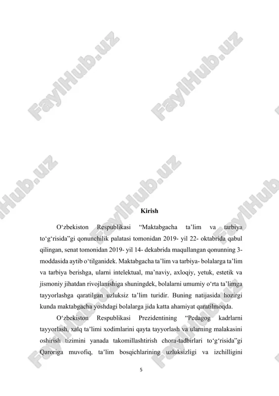 moslashish qobiliyatini oshiradi. charchoqni, salbiy hissiy holatlarni va ularning o‘rganish bilan bog‘liq namoyon bo‘lishini kamaytiradi. - shaxsiy rivojlanishning turli og‘ishlari va buzilishlarini tuzatishda samarali. bu shaxsning sog‘lom salohiyatiga, o‘zini o‘zi boshqarish va davolashning ichki mexanizmlariga tayanadi. art-terapiyaning asosiy tamoyillari: 1. bolaning xohishi darsning asosiy shartidir. istaksiz ijodkorlik mumkin emas va, albatta, bola bilan maxfiy suhbat ham mumkin emas. 2. bolaga dalda va minnatdorchilik bildirish. 3. psixolog dars davomida suhbat davomida bolaning o‘zi yoki chizilgan rasm haqidagi umumiy savollariga ba'zan "bilmayman" deb javob berishiga va unga javob variantlarini taklif qilishiga tayyor bo‘lishi kerak. 4. muvaffaqiyatli ishlashning muhim sharti - psixologning o‘zi taklif qilayotgan ishda bevosita ishtirok etishidir. psixolog bola bilan birgalikda uning kayfiyati haqida gapiradi (dars boshida va oxirida), rasm chizadi, haykaltaroshlik qiladi, muayyan asarlar haqida gapiradi, bir so‘z bilan aytganda, bolaga beradigan barcha vazifalarni bajaradi. shundagina bolada psixologga va unga taklif qilinadigan g‘ayrioddiy faoliyatga ishonch paydo bo‘ladi. 5. darsda ish …
