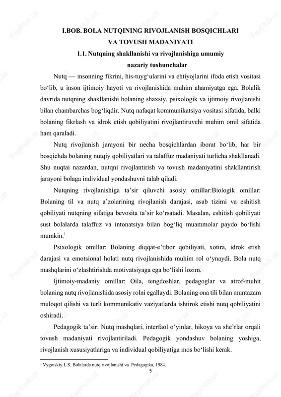 bolaning ijtimoiy muloqot va shaxsiy rivojlanishi uchun zarur bo‘lgan asosiy komponentlardan biridir. shu sababli pedagoglar va ota-onalar har bir yosh bosqichida nutq rivojlanishini kuzatishi va tovush madaniyatini shakllantirishga alohida e’tibor berishi lozim. nutq madaniyati — bu bayon etiladigan fikr mazmuniga mos tarzda til vositalarining barchasidan (tovush, intonatsiya, grammatik shakllar, leksik urg’ulardan) to’g’ri foydalana olishdir. nutqning tovush madaniyati nutq madaniyatining ajralmas bir qismidir. maktabgacha tarbiya yoshidagi bolalar nutqning tovush madaniyatini atrofdagi kishilar bilan muloqotda bo’lishlari natijasida egallaydilar. o. i. solovyova nutqning tovush madaniyati asosiy yo’na- lishlarini belgilab, shunday deydi: ‘tarbiyachi oldida quyidagi vazifalar turadi: bolalarda so’zlardagi tovushlarni aniq, to’g’ri talaffuz etishni tarbiyalash, ona tili, orfoepiya qoidalari asosida so’zlarni to’g’ri talaffuz etishni, aniq talaffuzini (yaxshi dik- siyani), bola nutqining ifodaliligini tarbiyalash". biroq nutqning tovush madaniyatini tarbiyalash bu to- vushlarning to’g’ri talaffuzini shakllantirish ekan, deb tu- shunmaslik kerak. to’g’ri tovush talaffuzini shakllantirish nutqning tovush madaniyati bo’yicha ishlarning bir qismigina (bir bo’lagi) hisoblanadi. tarbiyachi …