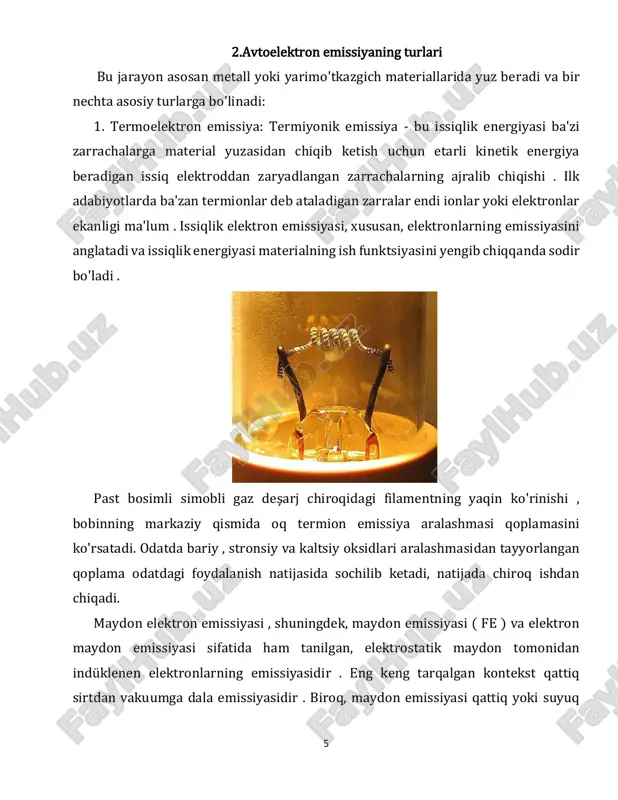 niladi. bu usul materiallarning yuzasidagi elektron tuzilishini aniqlashda yordam beradi. 3. elektron mikroskopiya: avtoelektron emissiya elektron mikroskoplarida ishlatiladi, bu esa materiallarning yuqori aniqlikdagi tasvirlarini olish imkonini beradi. 4. kataliz: kimyoviy reaktsiyalarni tezlashtirishda avtoelektron emissiya jarayoni katalizatorlar sifatida qo'llaniladi. elektronlar chiqishi, kimyoviy reaktsiyalarni boshlashda muhim rol o'ynaydi. 5. yorug'lik manbalari: led va lazerlar kabi yorug'lik manbalarida avtoelektron emissiya ishlatiladi. elektronlar chiqishi orqali yorug'lik chiqarish jarayonini boshqarish mumkin. 6. nano texnologiyalar: nano o'lchovlarda elektronlarni boshqarish va manipulyatsiya qilishda avtoelektron emissiya qo'llaniladi. bu texnologiyalar nano qurilmalar va materiallar ishlab chiqarishda muhim ahamiyatga ega. 9 7. komp'yuter texnologiyalari: avtoelektron emissiya, mikroprotsessorlar va boshqa elektron qurilmalarda ishlatiladi, bu esa ularning ishlashini ta'minlaydi. 8. tibbiyot: avtoelektron emissiya tibbiy tasvirlash usullarida, masalan, pet skanerlashda qo'llaniladi. bu usul organizm ichidagi jarayonlarni o'rganish uchun muhimdir. bu sohalar avtoelektron emissiyaning qo'llanilishi uchun muhimdir va u ko'plab ilmiy va texnologik tadqiqotlarda asosiy rol o'ynaydi. 10 xulosa qattiq jism yuzasining ma'lum bo'lgan …