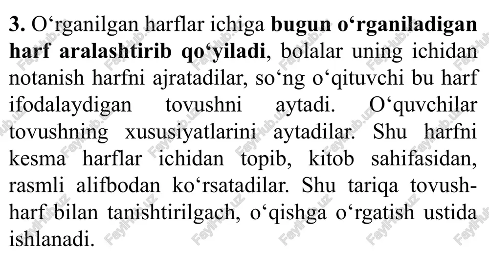 o‘quvchilar orfografik o‘qishdan asta-sekin orfoepik o‘qishga o‘tkaziladi. orfoepik o‘qishga o‘rgatishda qayta o‘qitish usulidan foydalaniladi. shuning uchun analitik o‘qish bosqichida so‘zni yaxlit, orfoepik qayta o‘qish tavsiya qilinadi. bunday qayta o‘qish to‘g‘ri intonatsiyaga, ifodalilikka rioya qilib o‘qishga o‘rgatibgina qolmay, o‘qishning ongli bo‘lishiga ham yordam beradi. savod o‘rgatishning birinchi darslaridayoq o‘quvchilarga tabaqalashtirib (differensial) yondashish (bunda o‘quvchilarning o‘qish imkoniyati hisobga olinadi) amalga oshiriladi. o‘qishning ongliligini va ta’sirchanligini ta’minlash uchun matn mazmunini o‘quvchilarning ko‘rgan-kechirganlari, taassurotlari bilan bog‘lash lozim. shunda o‘quvchida o‘qishga, o‘rganishga qiziqish ortadi. ongli o‘zlashtirishni amalga oshirishda lug‘at ustida ishlash ham muhim ahamiyat kasb etadi. so‘zlarning ma’nosi bilan tanishtirish, birinchidan, fikrni oydinlashtirsa, ikkinchi tomondan matnni tushunishga yordam beradi. she’r, tez aytish, topishmoq, qo‘shiq, maqol, hikmatli so‘zlardan o‘qitish, yod oldirish ham o‘quvchilarning o‘qishga qiziqishini oshiradi, o‘qish malakasini shakllantiradi, xotirasini mustahkamlaydi. boshlang‘ich sinflarda o‘qish darslarining uchdan ikki qismi o‘qishni mashq qilishga ajratilishi lozim. 1. o‘rganiladigan yangi tovushli so‘zni (shu tovush so‘z boshida, o‘rtasida, oxirida kelgan so‘zni) …