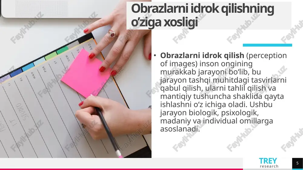fidagi muhit (fon) o‘rtasidagi farqni aniqlashni anglatadi. bu kognitiv jarayon, tasvir yoki sahnada asosiy ob'ektni (figurani) fon yoki ortidagi boshqa elementlardan ajratish imkonini beradi. bu jihat idrokining muhim va murakkab qismidir, chunki bizning miya turli xil vizual ma'lumotlarni qayta ishlab, ko‘rilayotgan dunyoni aniq, tartibli va tushunarli holga keltiradi. shakl va fonning kontrasti: figura va fon o‘rtasidagi farq, ular o‘rtasidagi kontrastga bog‘liq. odatda, figura va fon o‘rtasida o‘lcham, rang, yorug‘lik yoki shakl jihatidan farqlar bo‘ladi. agar figura fon bilan yuqori kontrastga ega bo‘lsa, u holda figura fon ichidan osonroq ajratiladi. masalan, qorong‘u figura yoritilgan fon yoki yorug‘ figura qorong‘u fon bilan aniq ajraladi. trey research perseptiv obrazlarni kontur va strukturani ahamiyati perseptiv obrazlarni kontur va strukturani ahamiyati — bu idrok jarayonida figura va fonni ajratish, atrofdagi obyektlarning shakllarini va tuzilmalarini tushunishda muhim rol o‘ynaydigan asosiy komponentlardir. perseptiv obrazlarning konturi va tuzilmasi, insonning atrof-muhitni to‘g‘ri va samarali idrok qilishiga yordam beradi. kontur …
