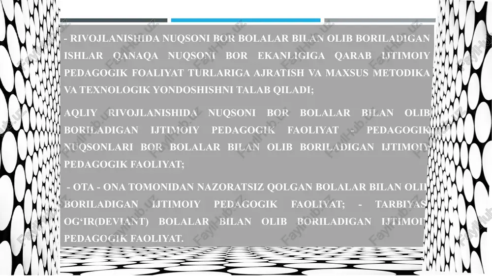 a xos bo‘lgan qadriyatlar. ijtimoiy tarbiyaning tugallanmasligi tamoyili. bu tamoyil ijtimoiylashuvning merosiylik harakteridan kelib chiqadi. tarbiyaning tugallanmasligi tamoyili inson rivojlanishining har bir bosqichini individual va ijtimoiy qadriyat deb biladi. bu tamoyilga ko‘ra har bir bola, o‘smirda doimo tugallanmagan va aslida tugallanmaydigan bir narsa bo‘ladi. tarbiyaning tugalanmasligi tamoyiliga ko‘ra tarbiyani shunday tashkil qilish kerakki, har bir yosh bosqichida inson “qayta shakllanish” imkoniyatiga ega bo‘lishi lozim. xulosa ijtimoiylashuv jarayonida bola jamiyat, ijtimoiy munosabatlar, ijtimoiy maqom, ijtimoiy xulq-atvorning me’yor va qoidalari haqidagi turli bilimlarni, jamiyatga ko`nikishiga yordam beruvchi turli ko’nikma va malakalarni o’zlashtiradi. bu jarayon, ayniqsa, bolalikda juda jadal sur’atlar bilan amalga oshadi. ma’lumki, bola besh yoshgacha uning keyingi hayotida o`z aksini topuvchi nihoyatda ko’p bilimlarni oladi bola ijtimoiylashuvining ajralib turuvchi xususiyati, uning jamiyat ilgari surayotgan yurish-turish me’yorlariga baho berishi va nazorat qilishining qiyinligidadir. u bularni faqat o’zlashtirib boradi, shuning uchun qam bola shaxsining ijtimoiylashuv jarayonida ota-onalar, qarindoshlar, ular bilan ishlayotgan mutaxassislarning (psixolog, …