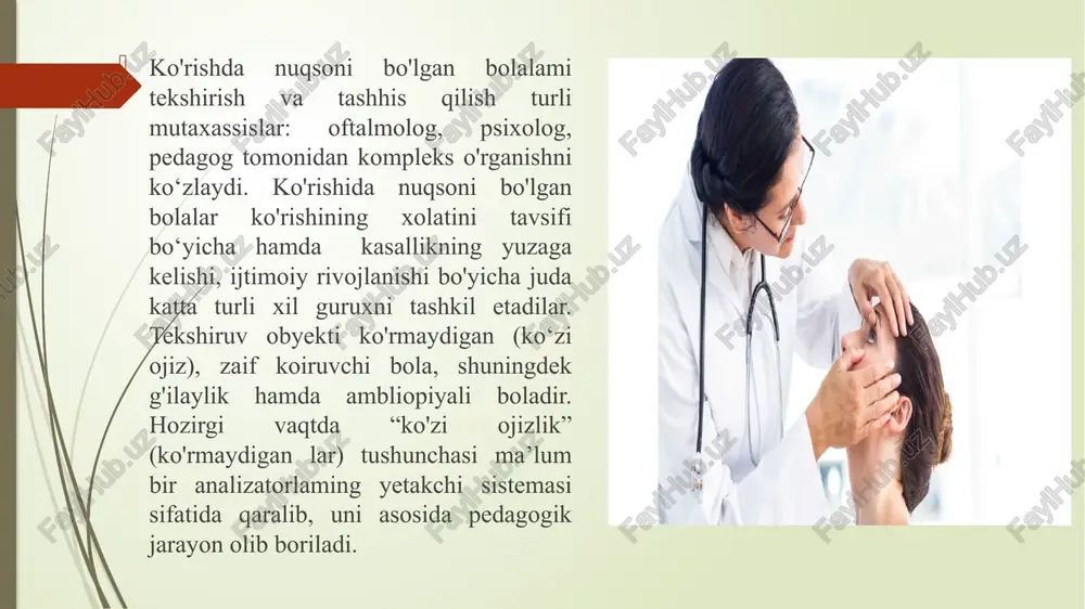 psixik rivoj lanishini o'ziga xos o'zgartirib, psixik faoliyat ikkilamchi, uchlamchi va x.k. nuqsonlarini yuzaga keltiradi. umumiy qonuniyatlar rivojlanishida nuqsoni bo'lgan anomal toifadagi barcha bolalarga tegishli bo'lib, nutqiy muloqotida hamda harakat nuqsonlarida o'ziga xos ifodalanib, anomaliyaning turi va turli shaklidan namoyon bo'ladi. v.llubovskiy va j.i.shif ko'rsatishicha, birlamchi va ikkilamchi nuqsonlaming bo'lishi bolalami tashqi olamdan oluvchi ma’lumotlarni chegaralab qo'yadi. rivojlanish jarayonidagi ko'rishdagi chuqur nuqsonlar bilish faoliyatining barcha turlariga ta ’sir etadi hamda bolani shaxsiy va emotsional-irodaviy doirasini shakllanishida kuzatiiadi. ko'rishni keskin buzilishi olinayotgan ma’lumotni umumiy xajmini pasaytiradi hamda sifatini o'zgartiradi. ko'rish hislarining qisman kamayishi yoki to'liq bo'lmasligi idrok, xotira, shuningdek psixologik tuzim, uning strukturasi, ichki funksiya tizimlarining o'zaro bog'liq tomonlarini, tasawur obrazlarining shakl lanishini hissiy bilish jarayonlarini chegaralab qo'yadi. obrazlami shakllanishida o'ziga xoslik yuzaga kelishi, tushunish, nutq, aqliy qobiliyat orqali tushunib obrazlami o'zaro bog'lay olish, fazoda mo'ljal ola olish va x.k.lar analizatorlaming o'zaro sifatli tizimida o'zgarishlami yuzaga keltiradi. jismoniy rivojlanishida ham yetarlicha …